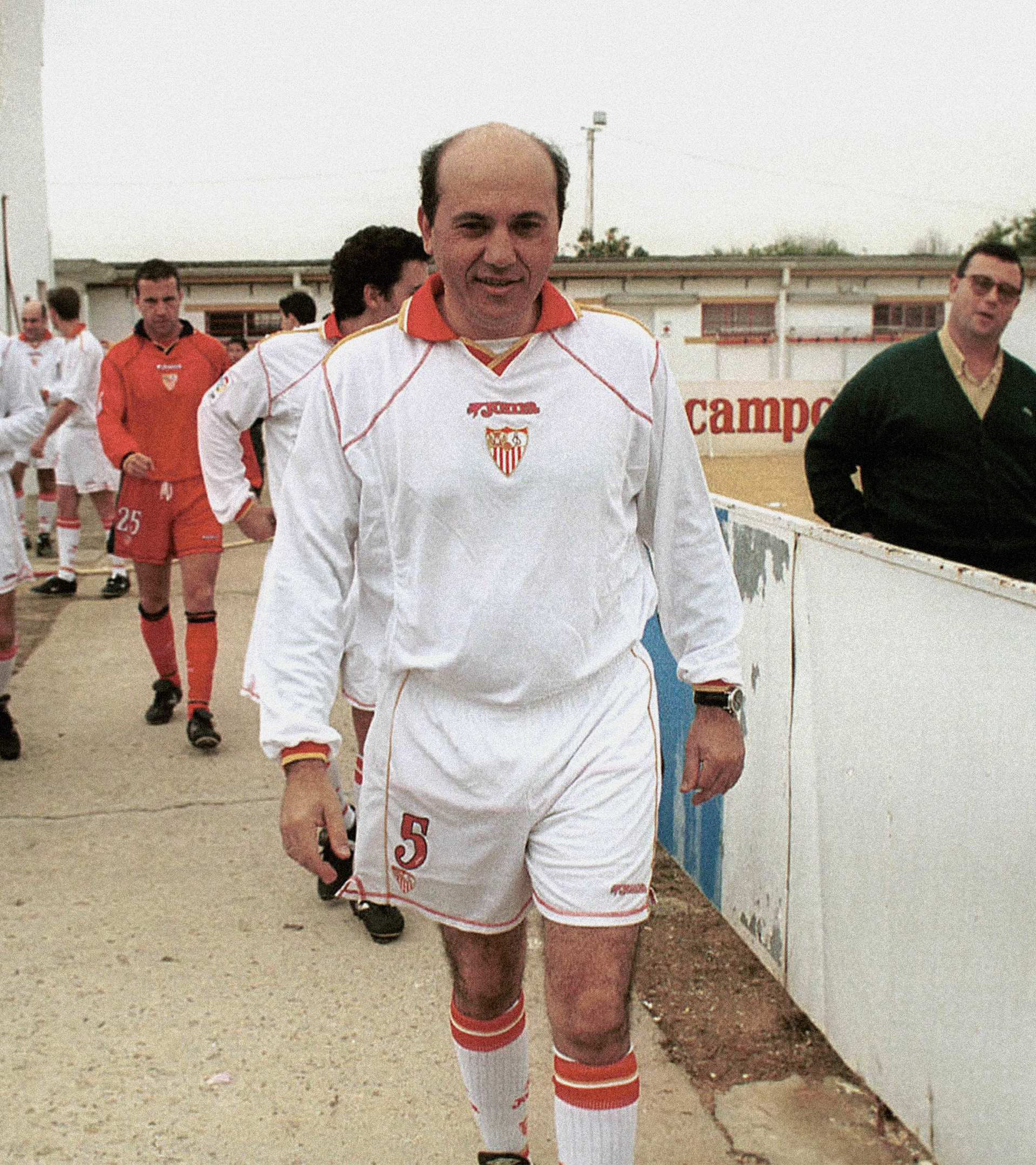Del Nido, vestido del Sevilla en 1983.