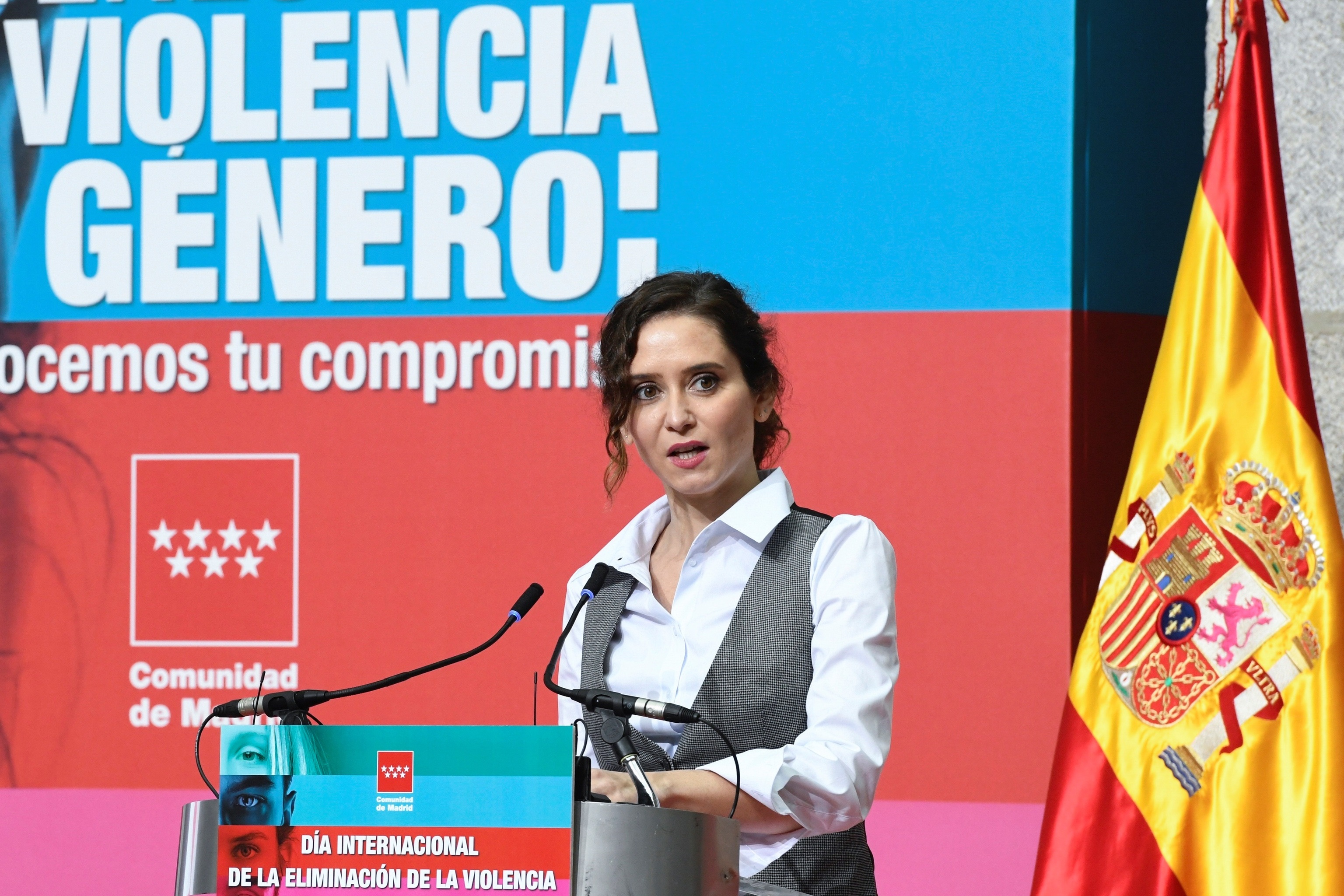 La presidenta de Madrid Isabel Díaz Ayuso durante el acto institucional organizado en contra la violencia contra las mujeres.