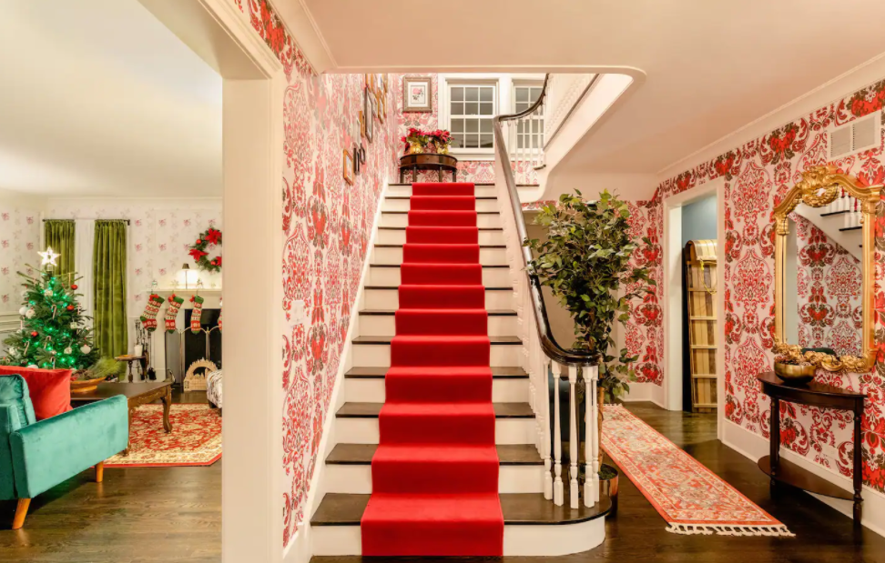 Airbnb ofrece una estancia de una noche, con tarántula incluida, en la mansión de Solo en Casa