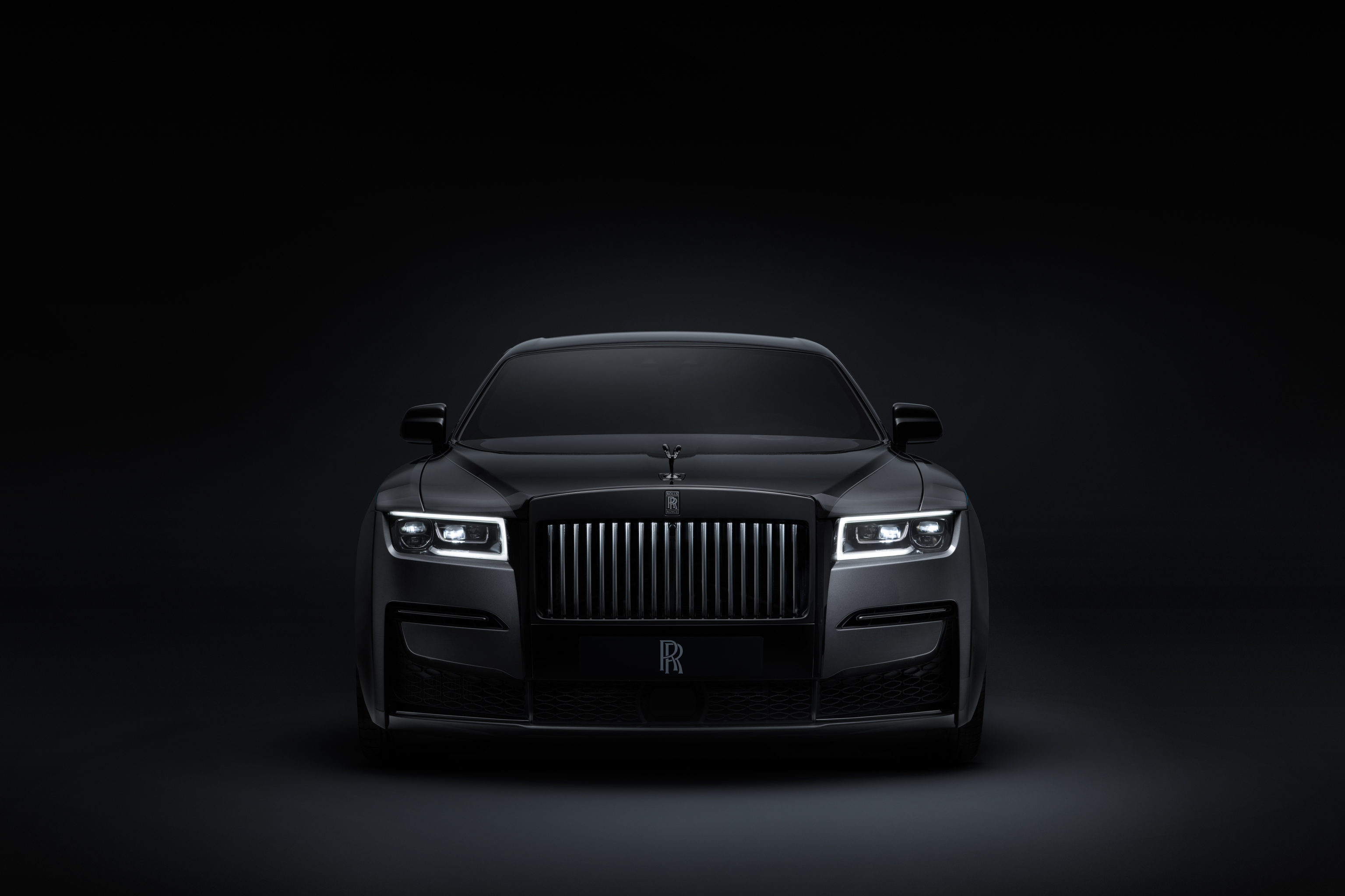 Rolls-Royce Ghost Black Badge: poder en la oscuridad