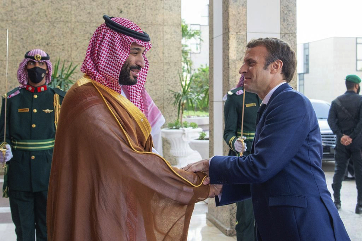 Los negocios de Macron con Bin Salman y la venta de 80 cazabombarderos a Emiratos Árabes