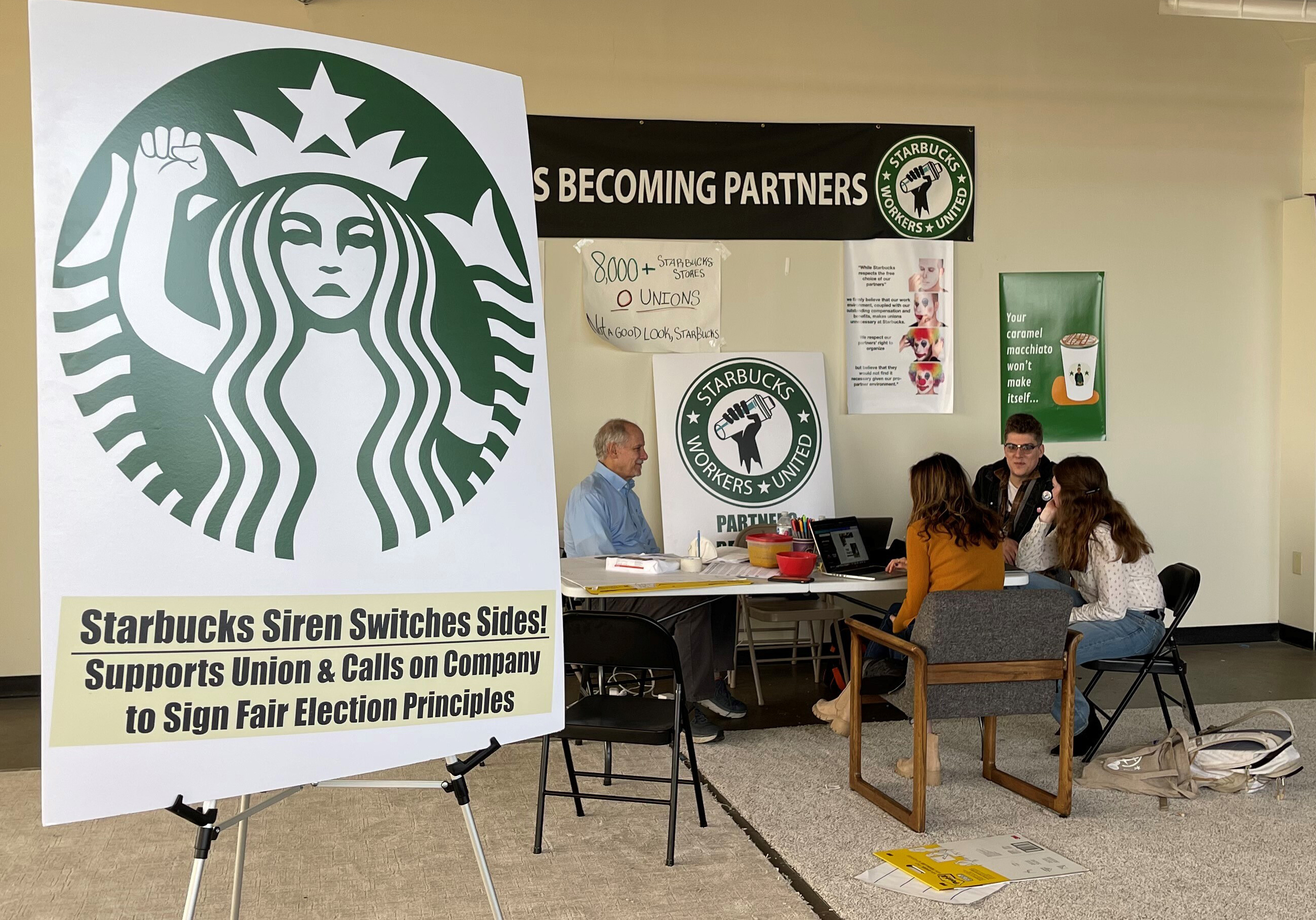 El primer sindicato de la cadena Starbucks en EEUU podría ver la luz hoy en sus 50 años de historia