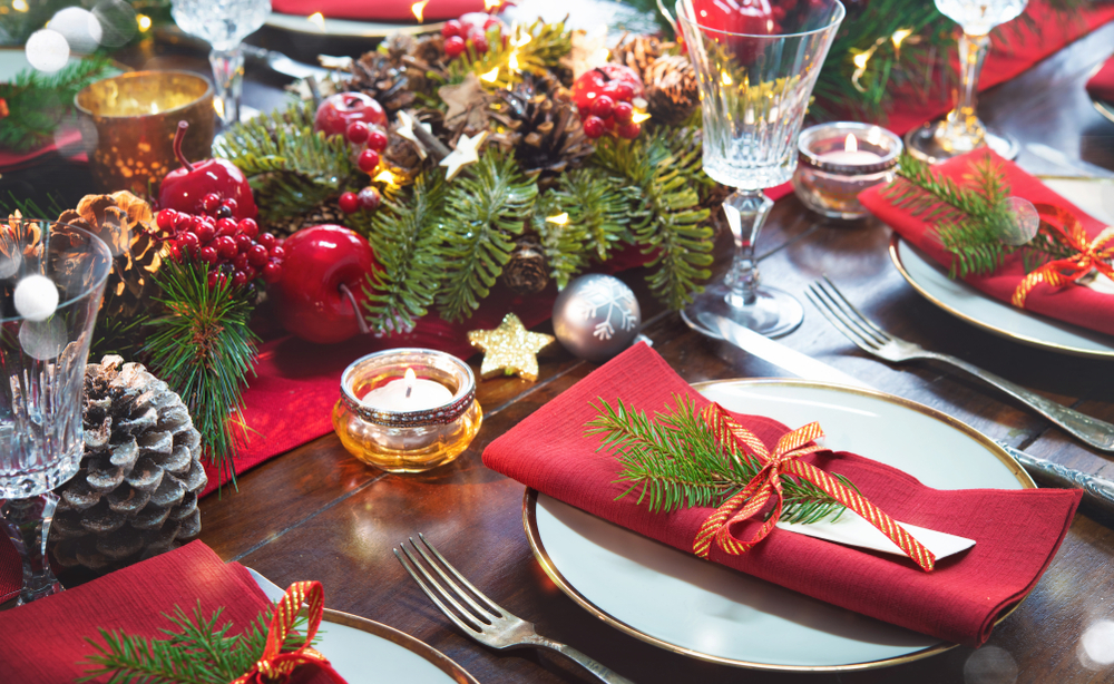 Las ideas más originales para las cenas de Nochebuena y Nochevieja: cómo  decorar la mesa, las luces navideñas que arrasan en ventas, los mejores  juegos en familia... | Hogar y jardín