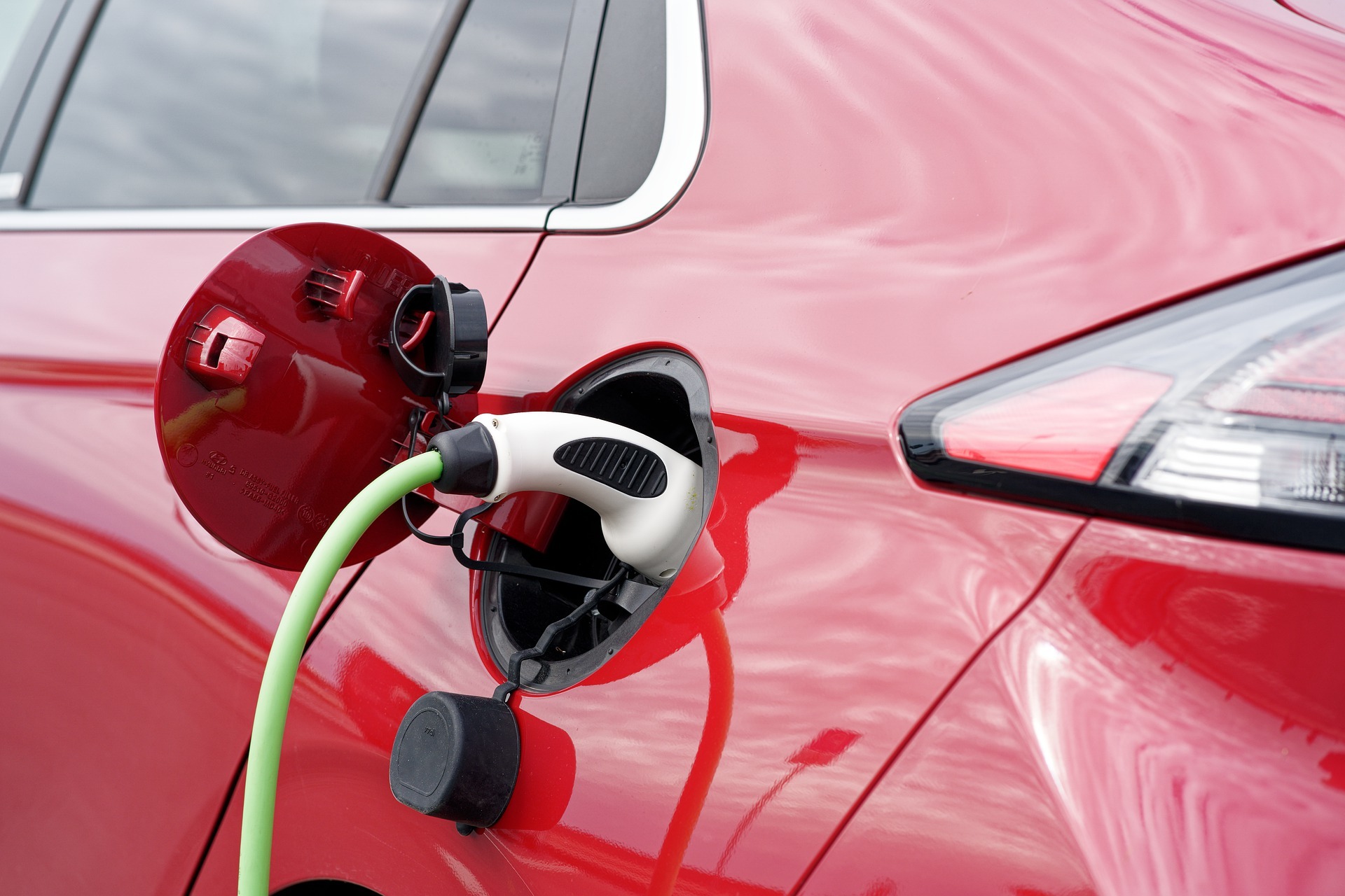 Los mejores préstamos verdes para financiar la compra de un coche eléctrico en 2021
