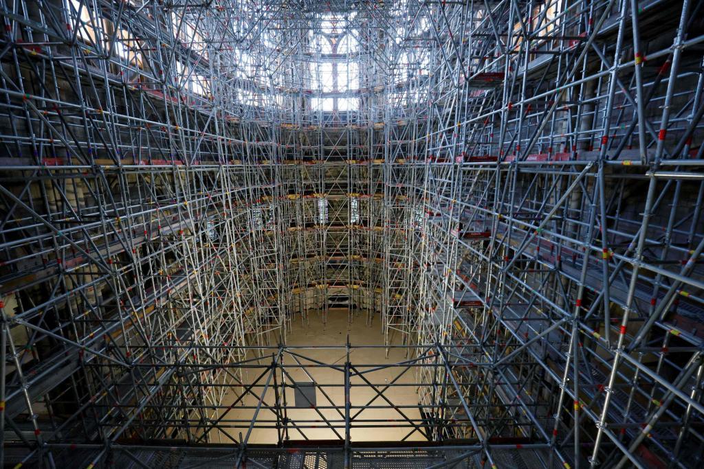El Futuro De Notre Dame Proyecciones Espacios Abiertos Y Música Ambiente Arte