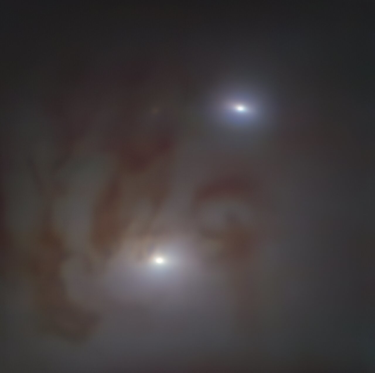 Los dos ncleos de NGC7727.