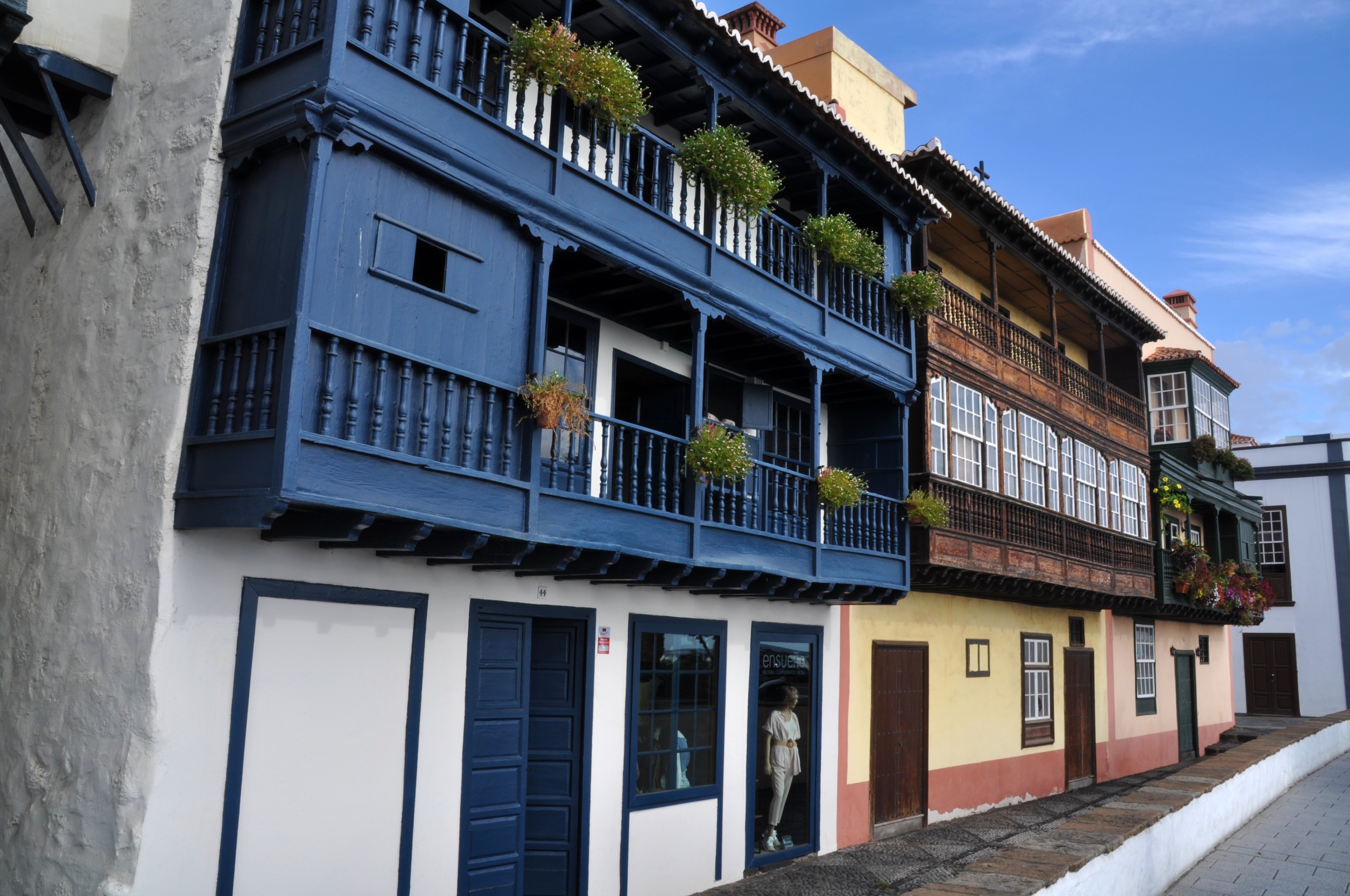 Los balcones de la Avenida Marítima de Santa Cruz de La Palma.