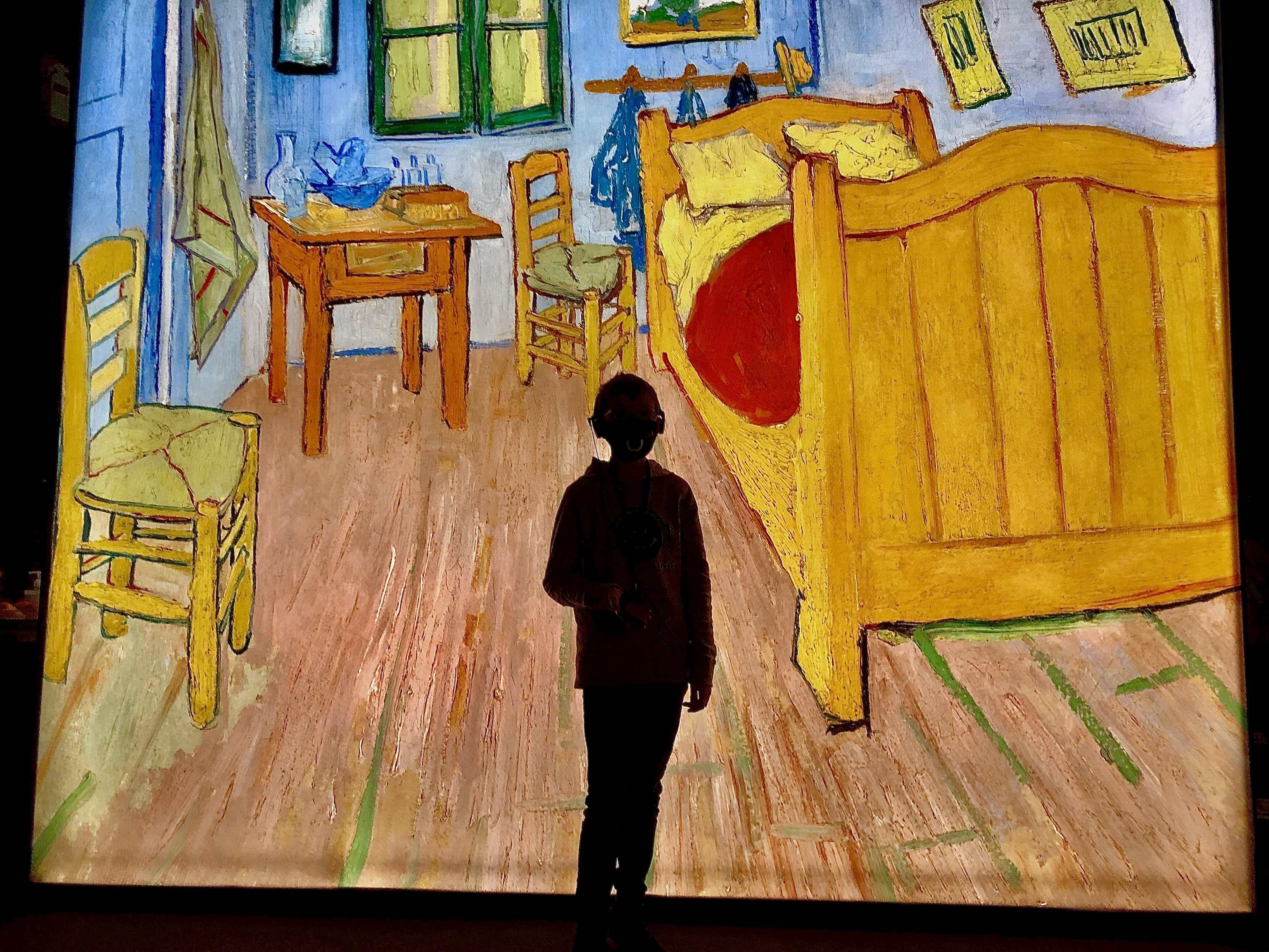 aniversario oficial farmacéutico Exposición Meet Vincent van Gogh Madrid: por qué te recomendamos esta  experiencia para tus planes de Navidad con niños | Bazar EL MUNDO: Ofertas  y regalos