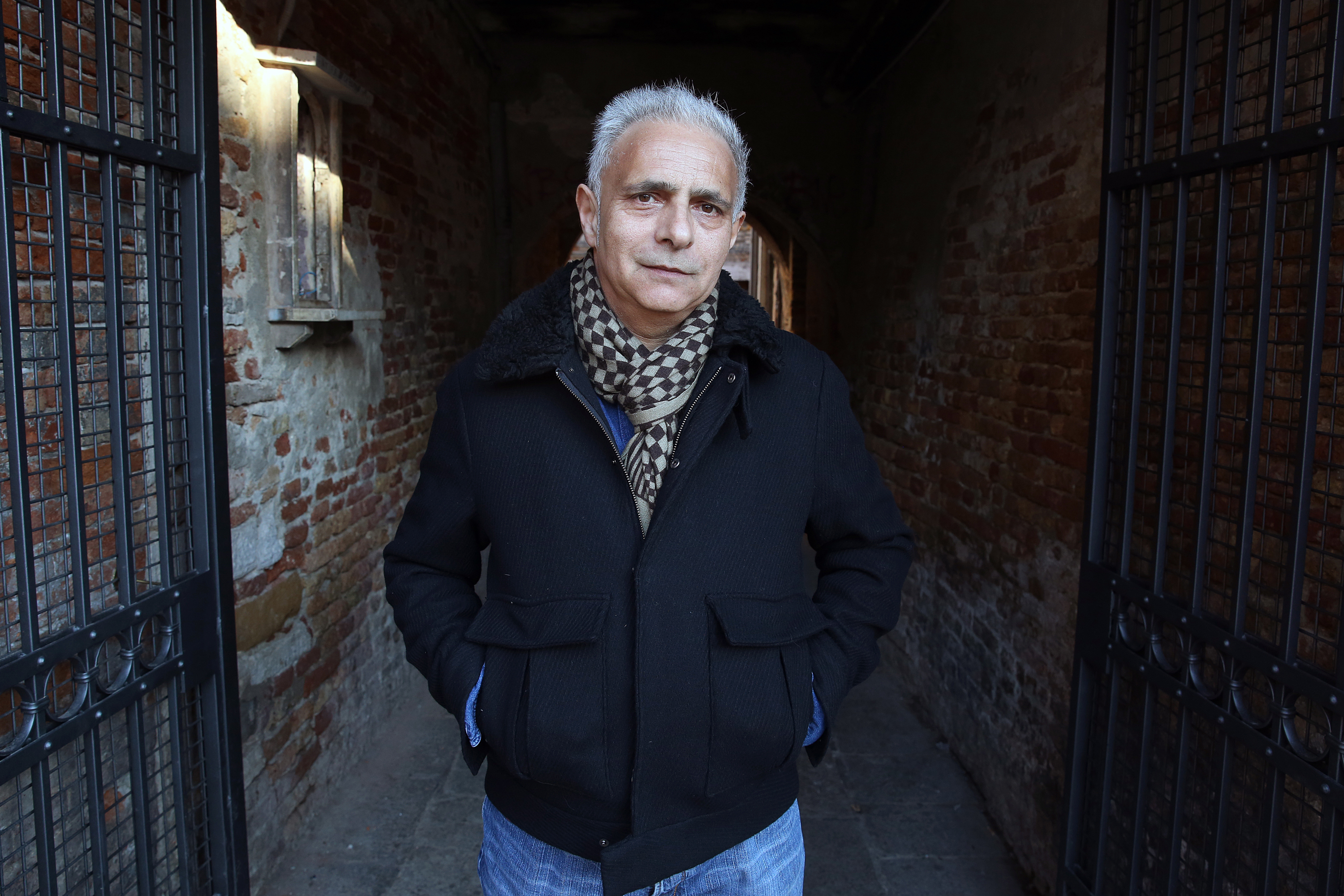 El escritor Hanif Kureishi, retratado en Venecia en 2015.
