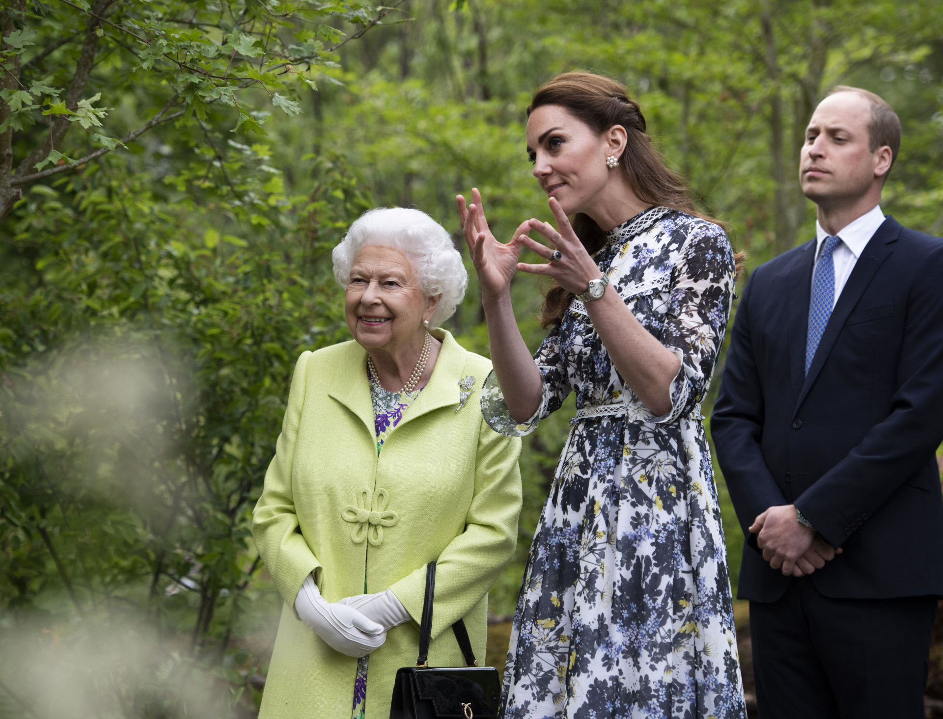 La reina Isabel y Kate Middleton.