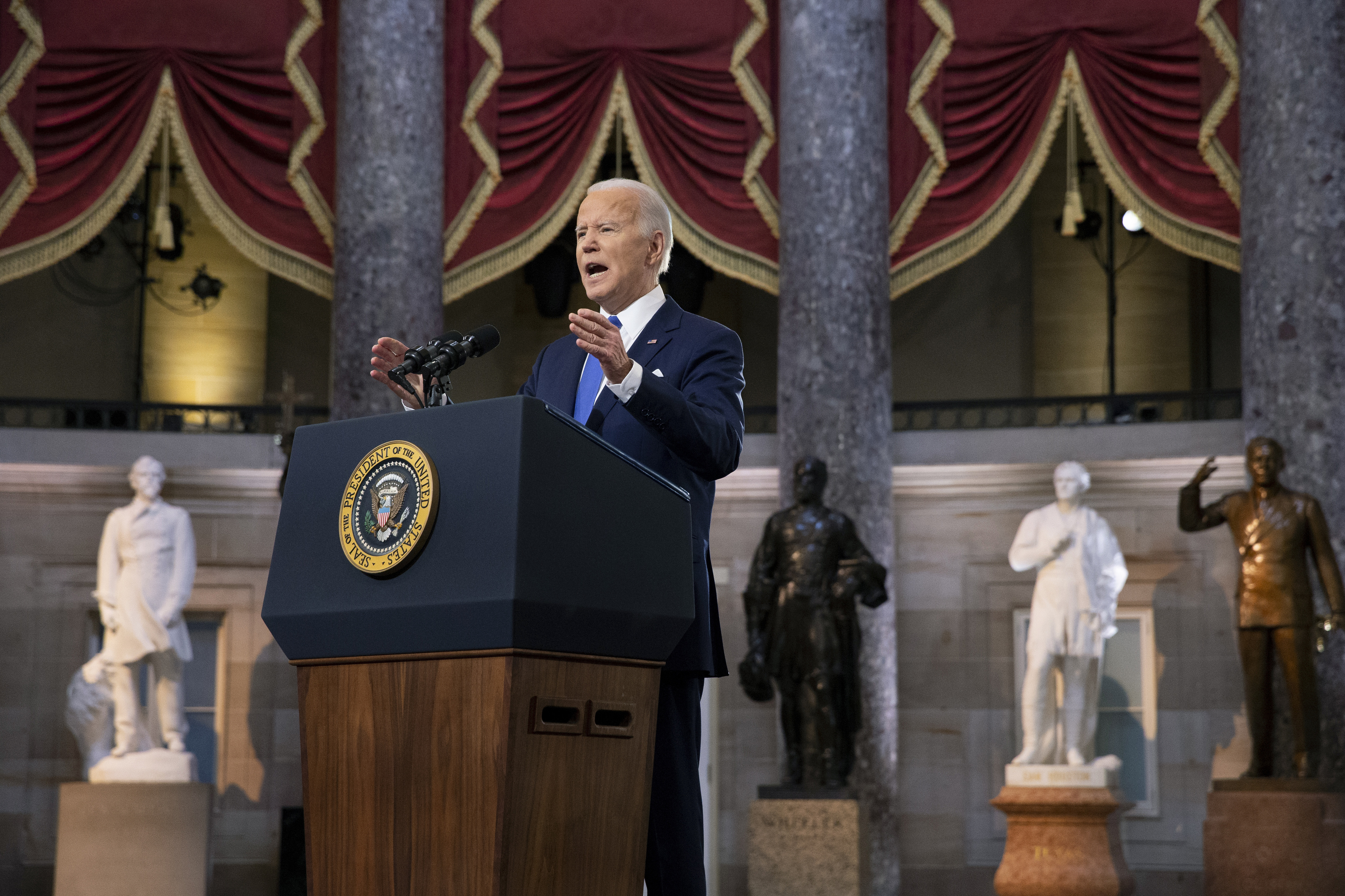 El presidente de EEUU, Joe Biden, habla en el Capitolio.