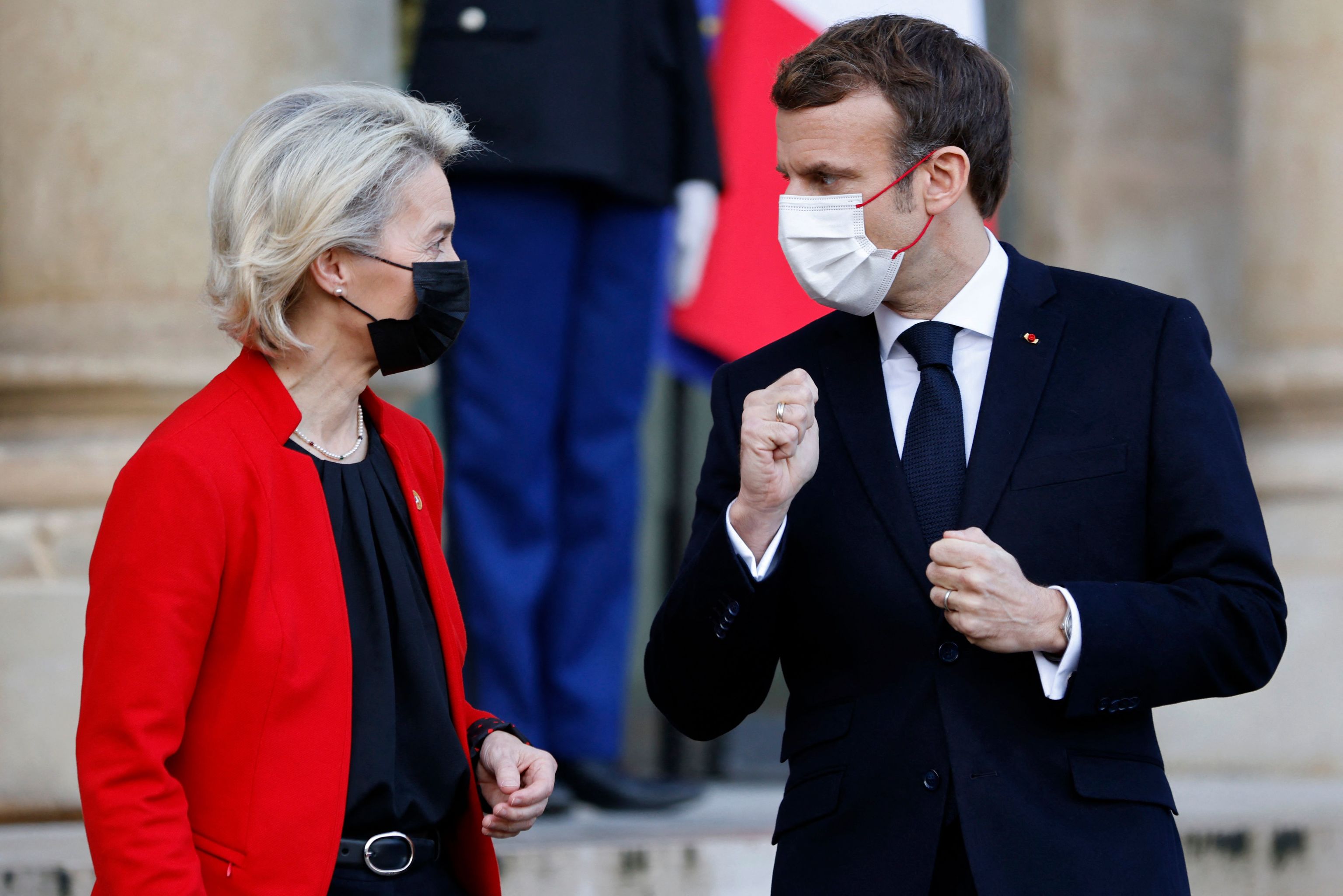 El presidente francs, Emmanuel Macron, con la presidenta de la Comisin, Ursula von der Leyen.