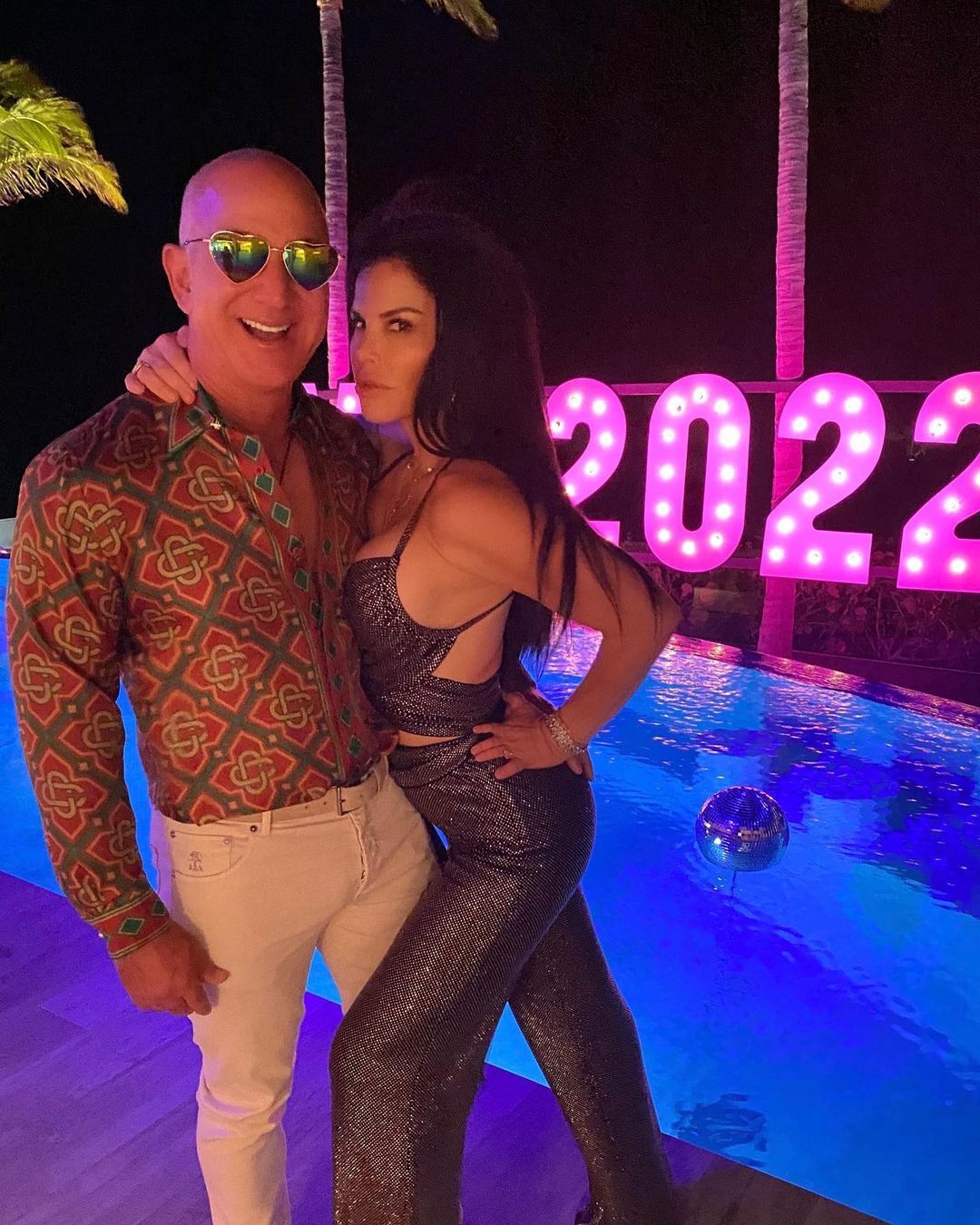 Bezos junto a su novia en una foto de Instagram