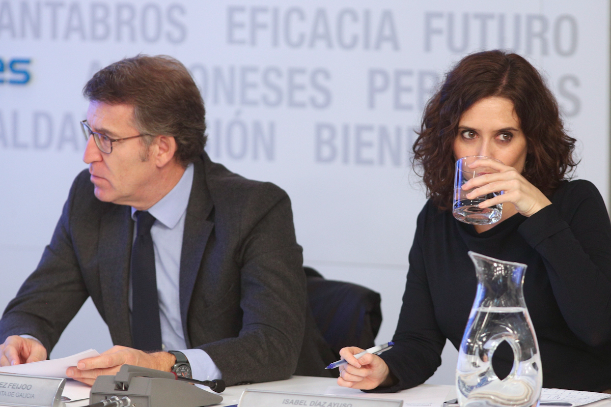 Feijóo requiere a Sánchez que anule el reparto «injustificado» de fondos europeos a CCAA afines y se une al pulso de Ayuso