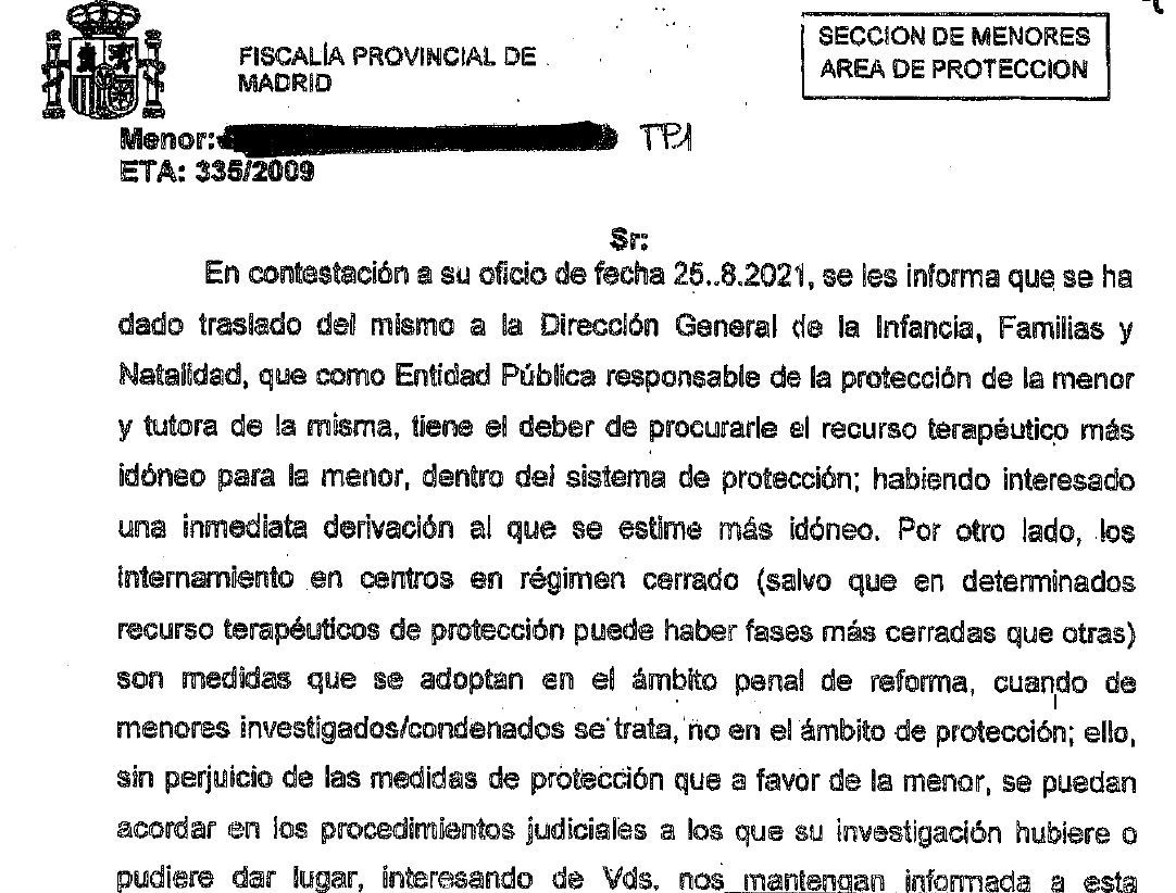 Documento de la Fiscalía Provincial donde contestan a la Policía que han remitido su escrito a la Dirección General de la Familia y la Infancia
