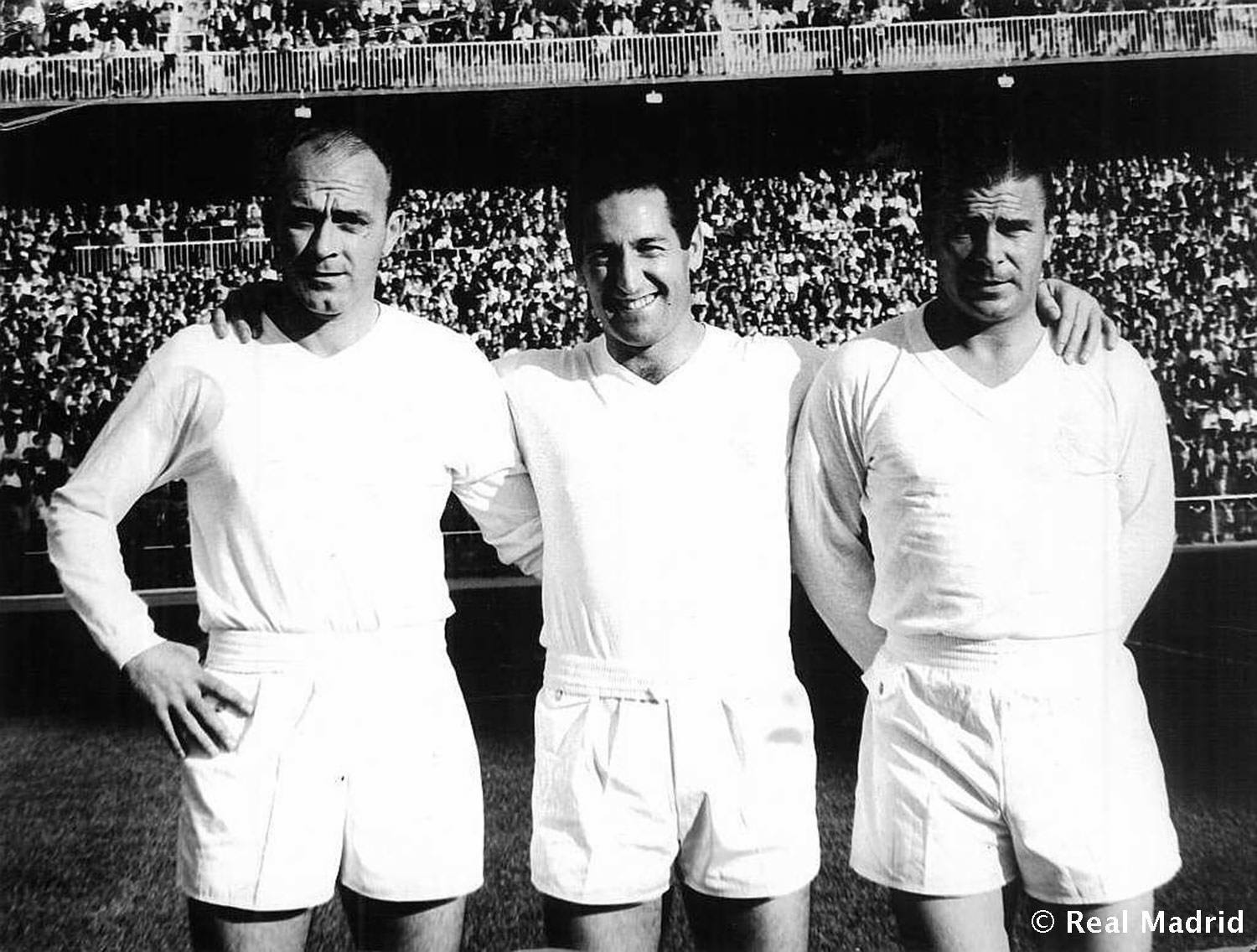 Gento, en el centro, junto a Di Stéfano y Puskas.