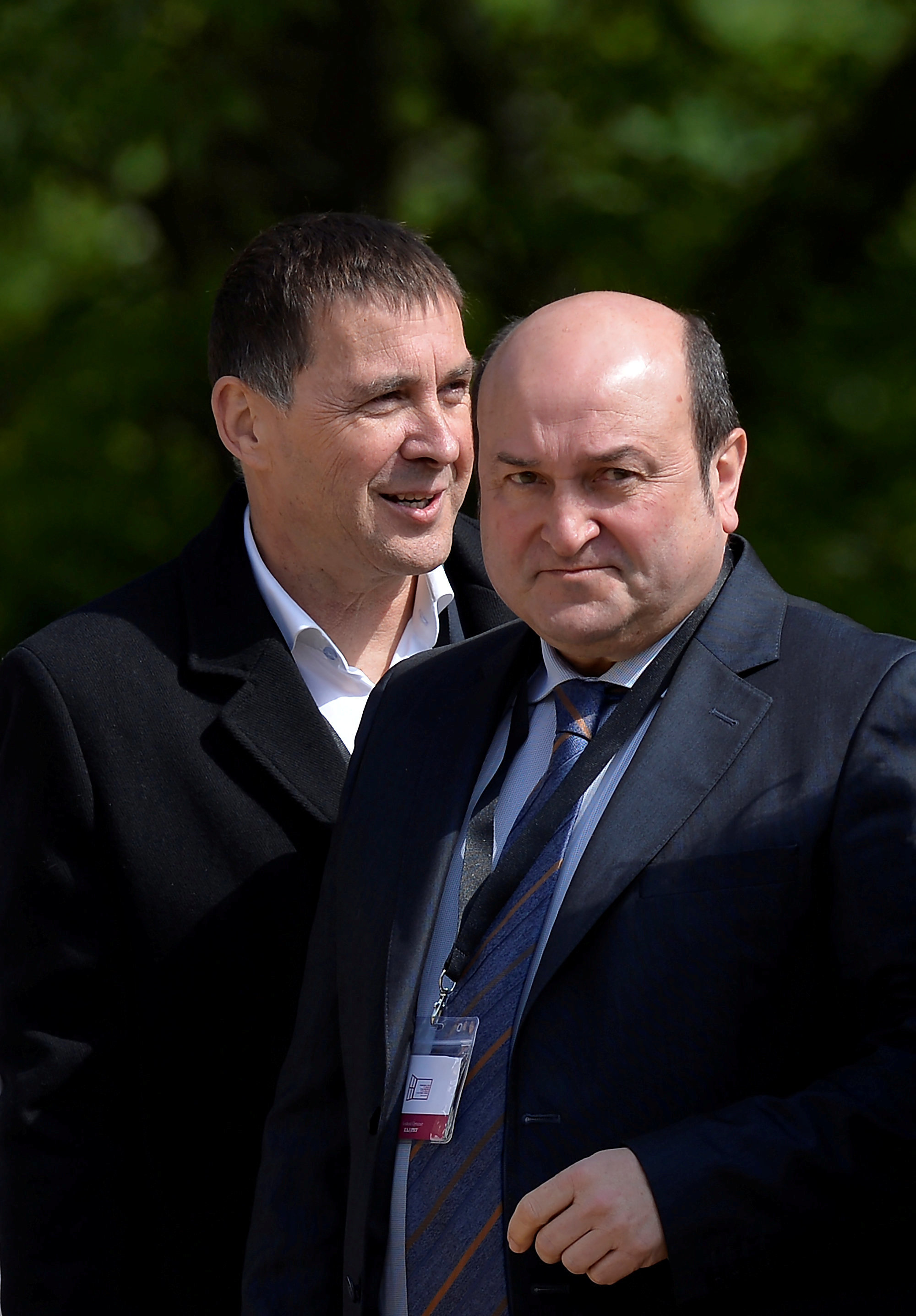Arnaldo Otegi y Andoni Ortuzar durante su participación en mayo de 2018 en un acto en Francia por la disolución de ETA.
