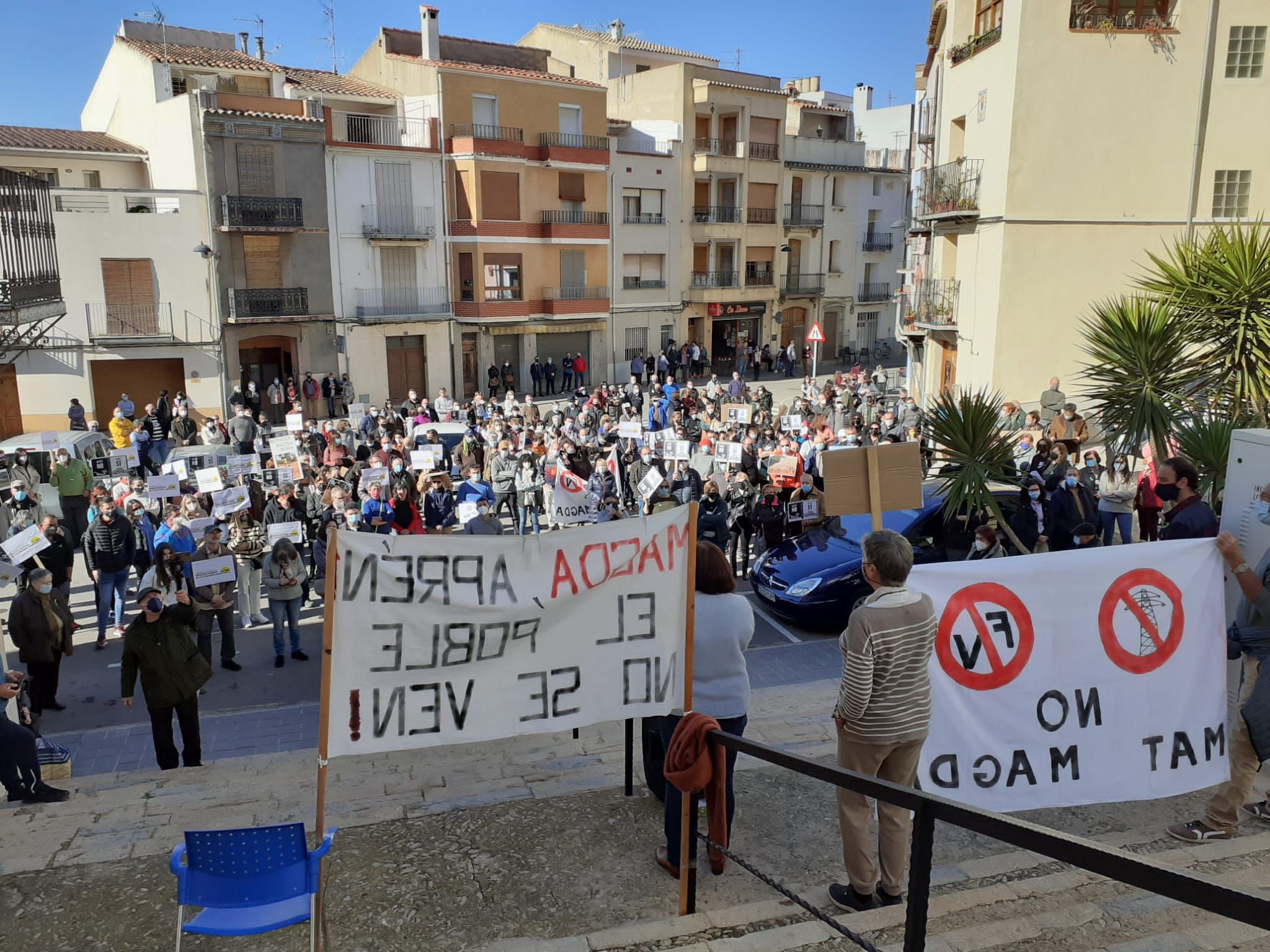 Una de las manifestaciones  contra el proyecto 'Magda' organizado en Les Coves de Vinrom.