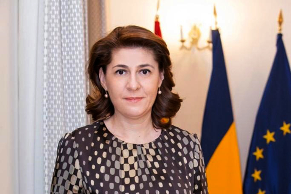 Gabriela Dancau, embajadora rumana en Madrid: "Rumanía está preparada para acoger a posibles refugiados en caso de conflicto en Ucrania"
