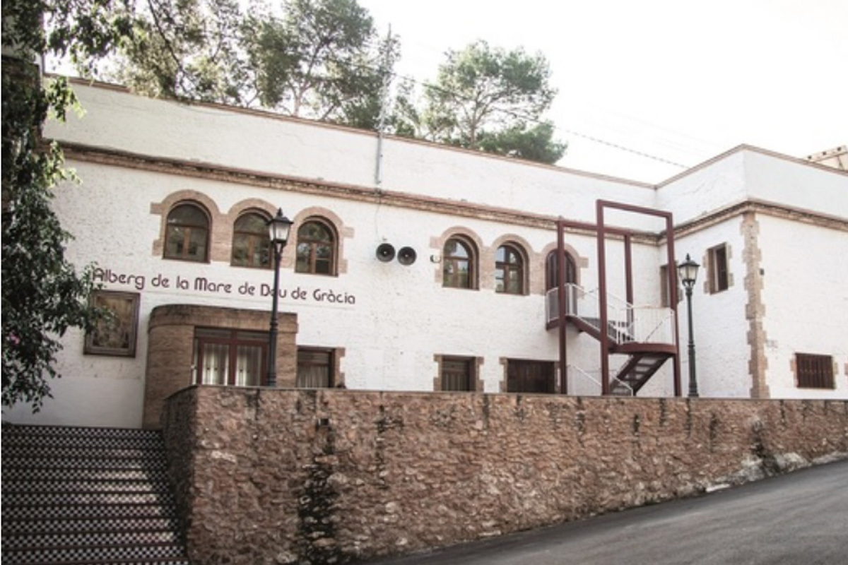 El albergue de la Mare de Du de Grcia situado en el Termet de Vila-real.