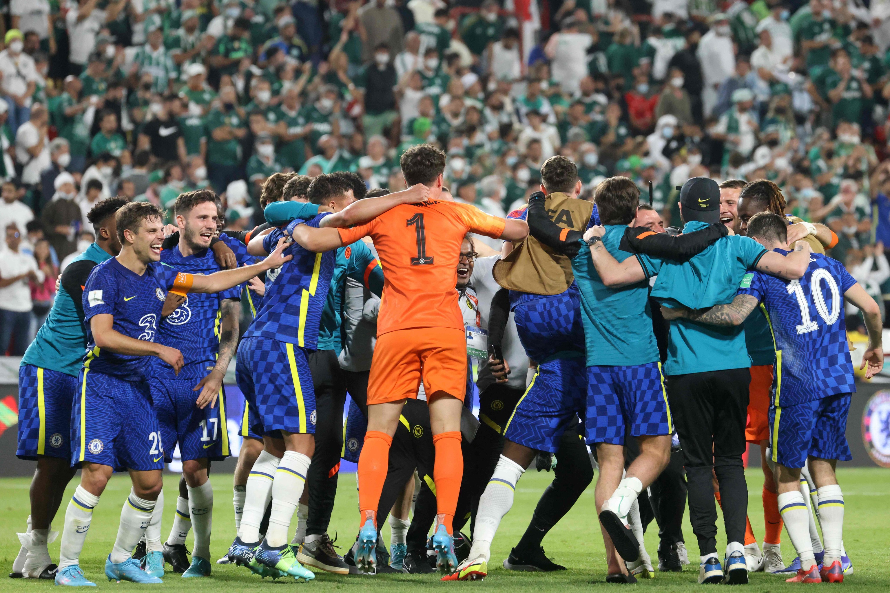 Los jugadores del Chelsea celebra su triunfo en la final del FIFA Club World Cup.
