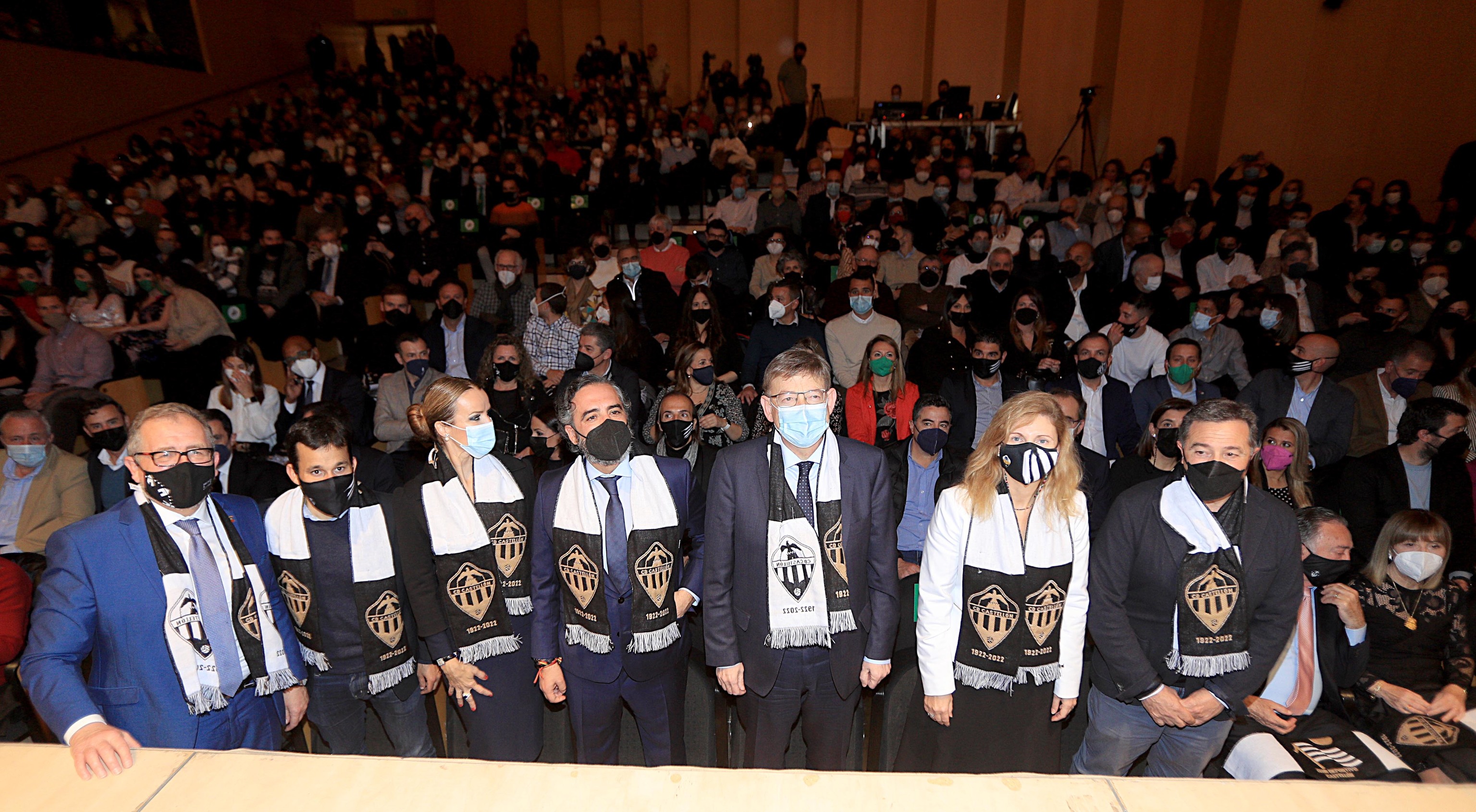 El President Ximo Puig y diversas autoridades polticas acudieron a la gala en el Auditorio de Castelln.