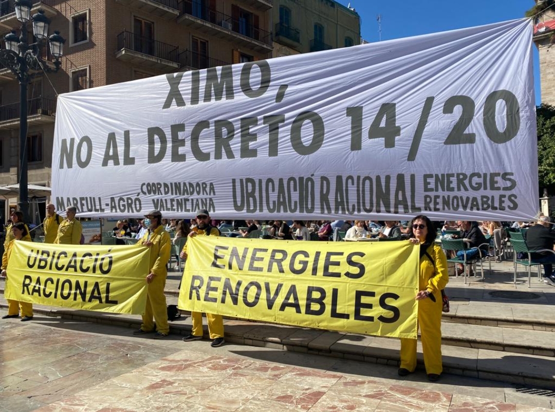 Protestas en Valencia por la Ubicacin Racional de las energas renovables.