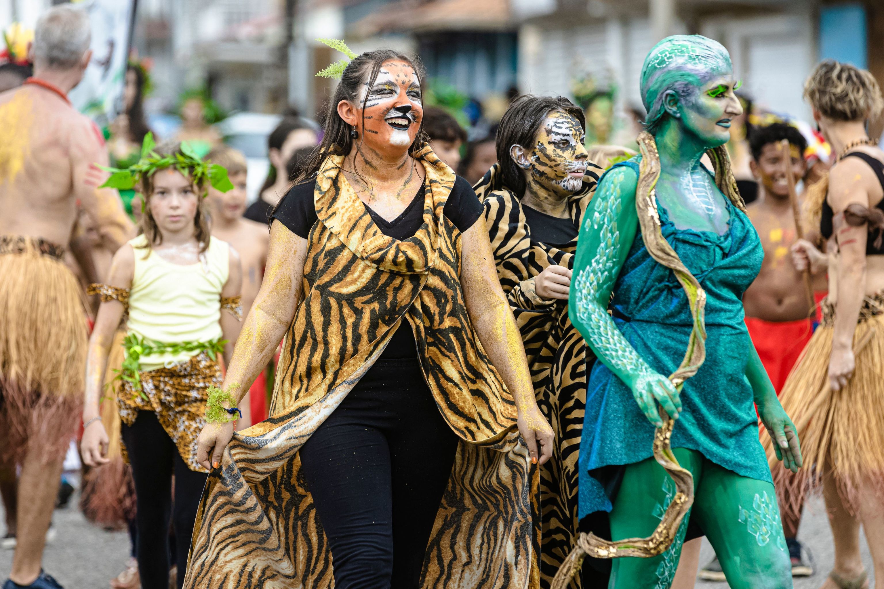 Habubu web bota Carnaval 2022: Cómo hacer disfraces caseros de hippie, de pirata, de  bebé... | Cómo