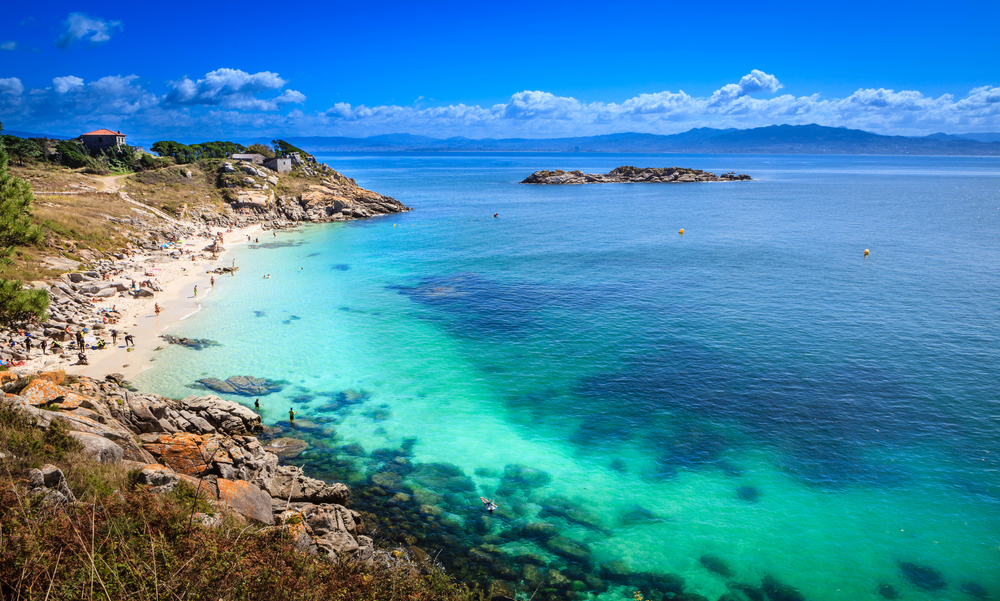 Visita las islas cíes desde Vigo y conoce la playa de Rodas