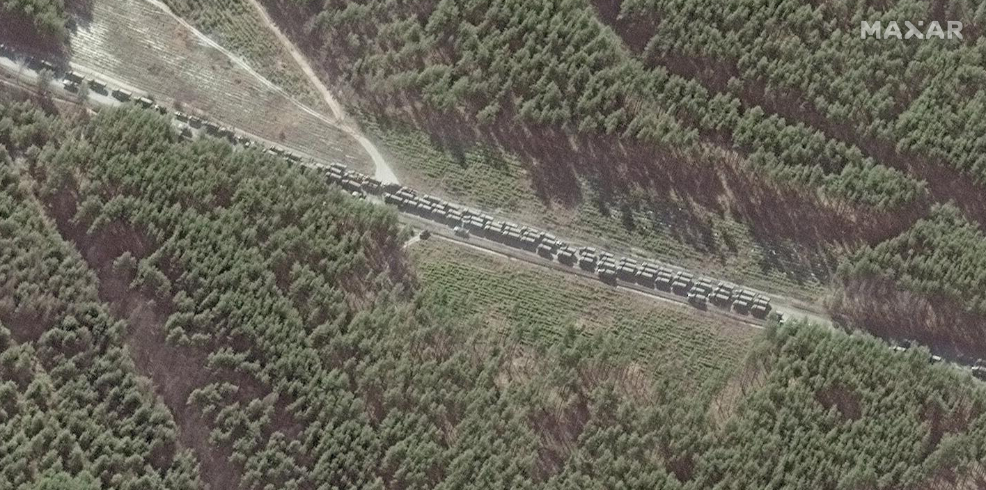 El inmenso convoy militar ruso captado por un satélite cerca de Kiev.