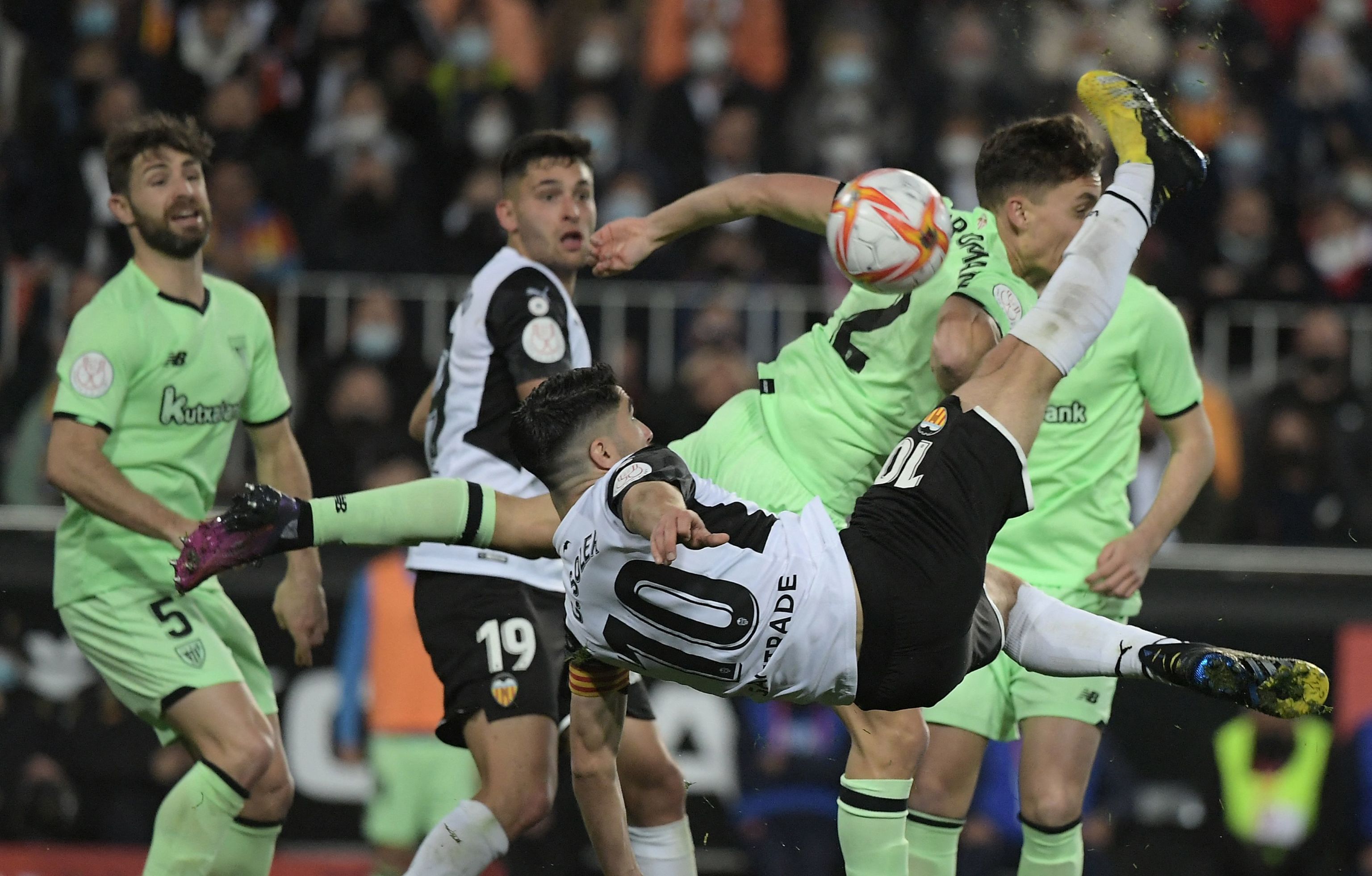 Guedes sinks Athletic and puts Valencia in the final of the Copa del Rey - Teller Report