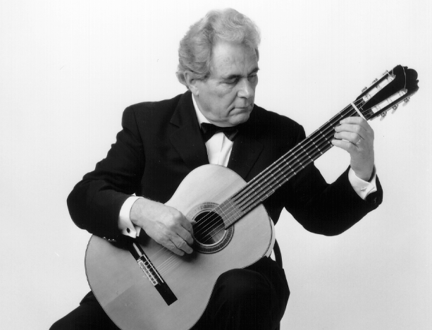 El guitarrista, compositor y maestro ngel G. Piero.