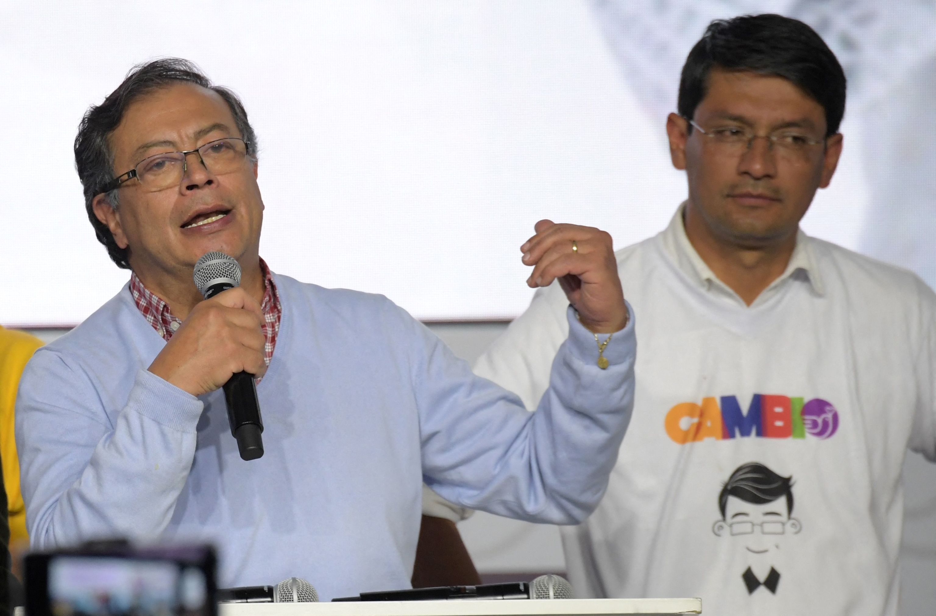 Petro arrasa en Colombia y será el candidato presidencial del Pacto Histórico