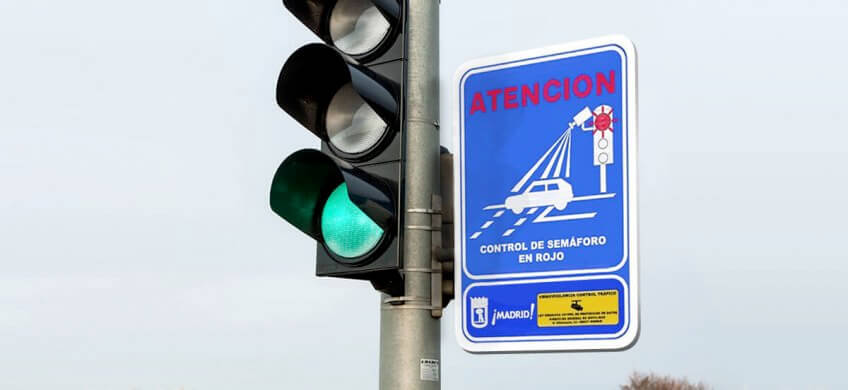 Aviso de un control de semáforo