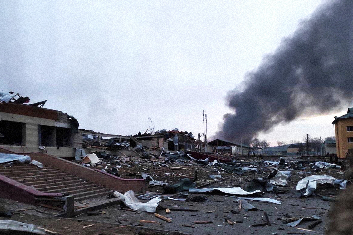 La base militar de Yavoriv, tras el bombardeo.