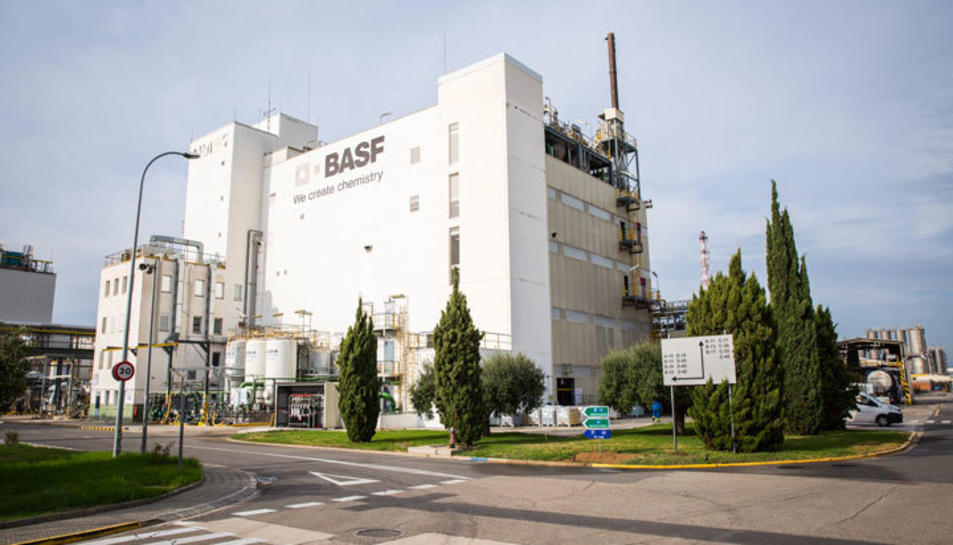 La multinacional Basf no descarta paros de producción en España por el precio de la energía