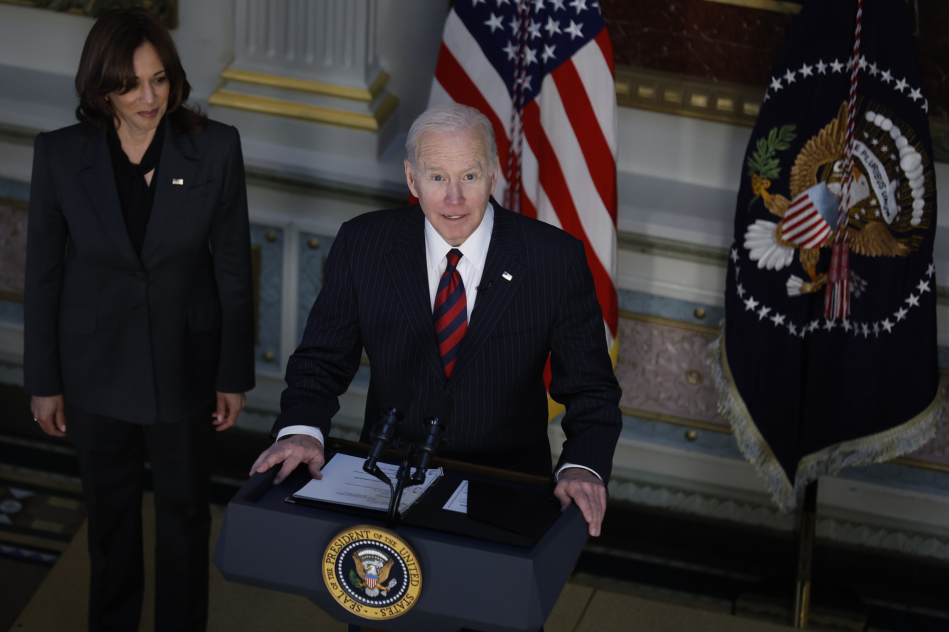 Presión del Congreso de EEUU a Joe Biden para que permita a Polonia dar aviones a Ucrania