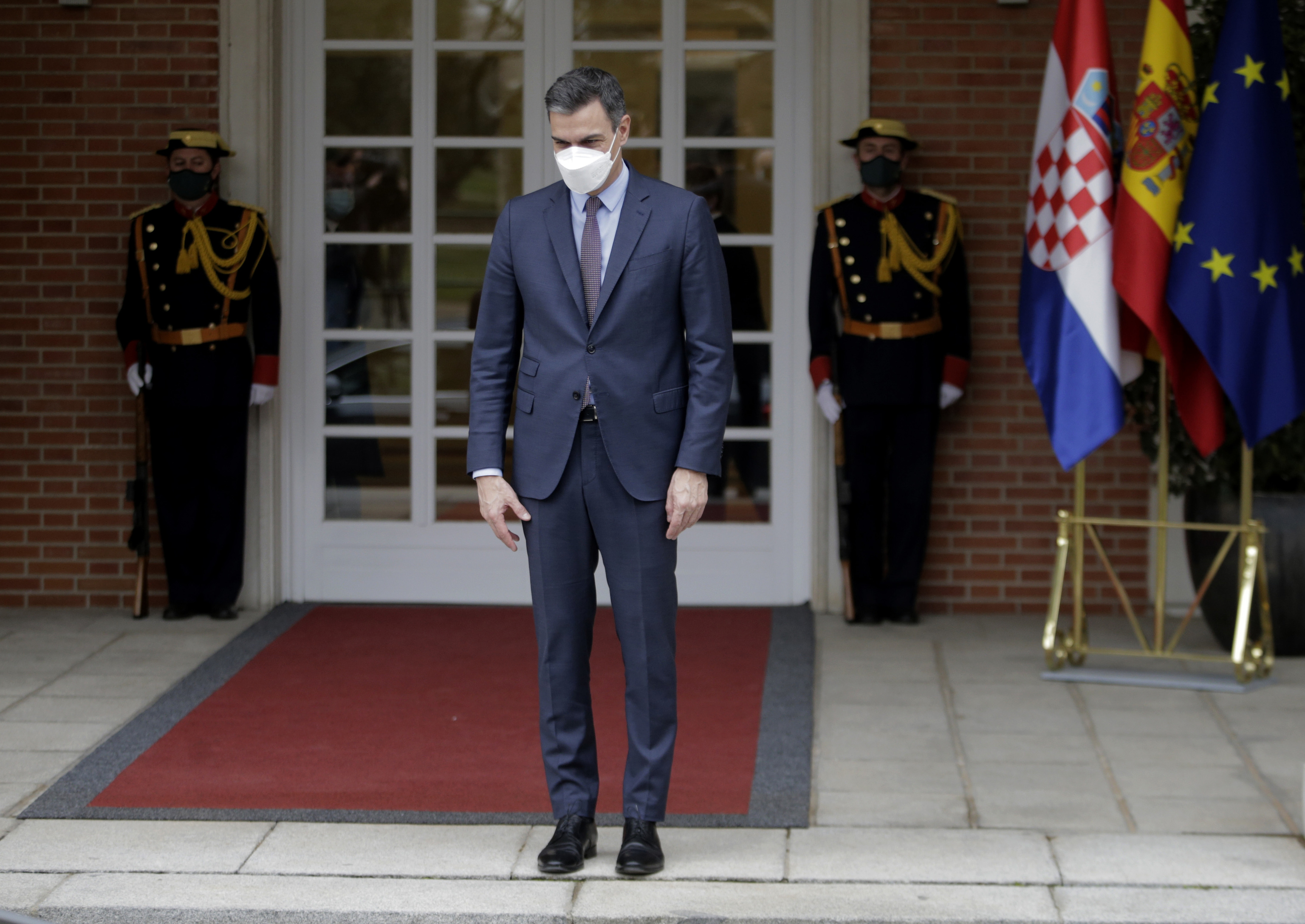 Pedro Snchez, en la Moncloa antes de encontrarse con el presidente de Croacia.