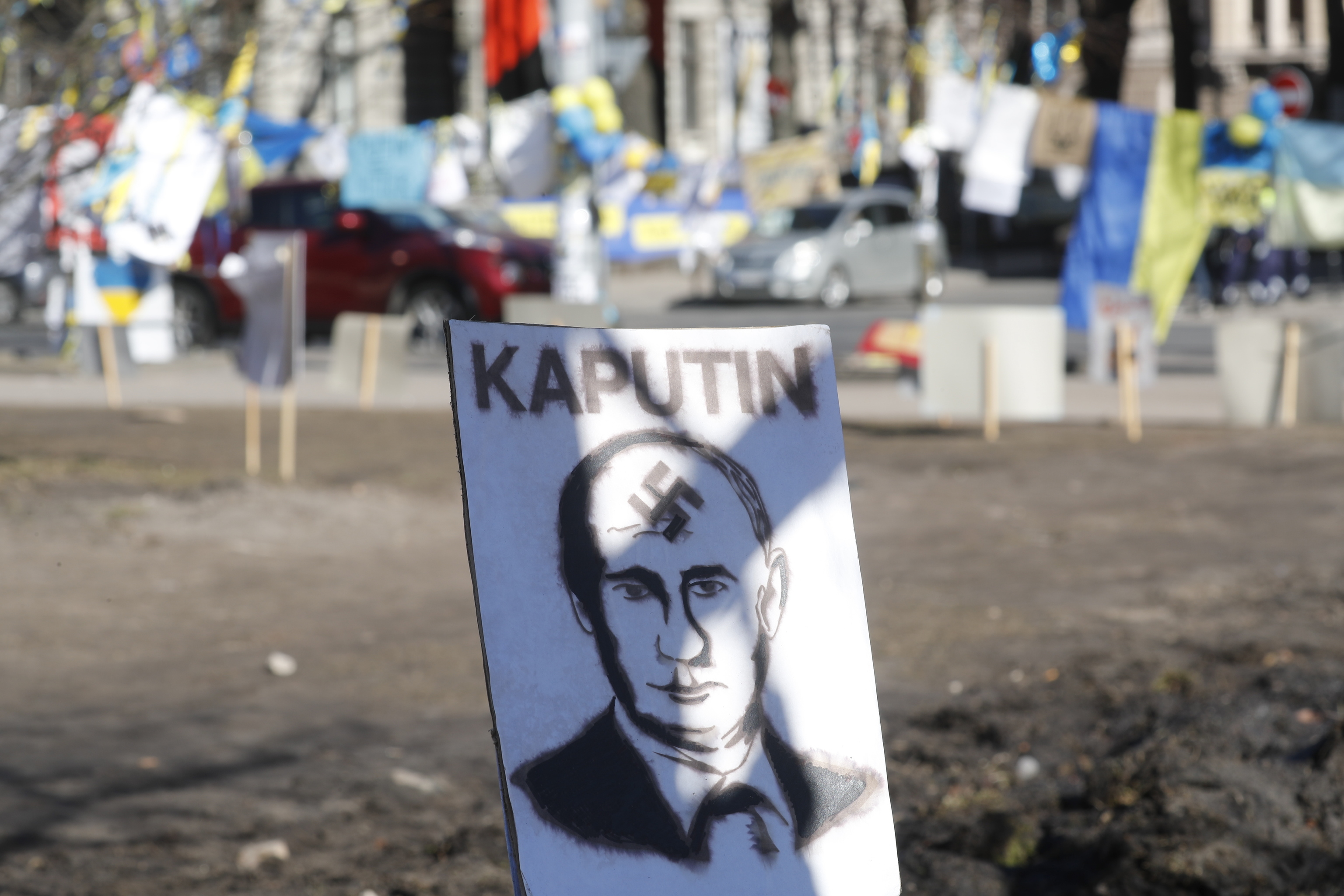 Un poster, con la imagen de Putin.