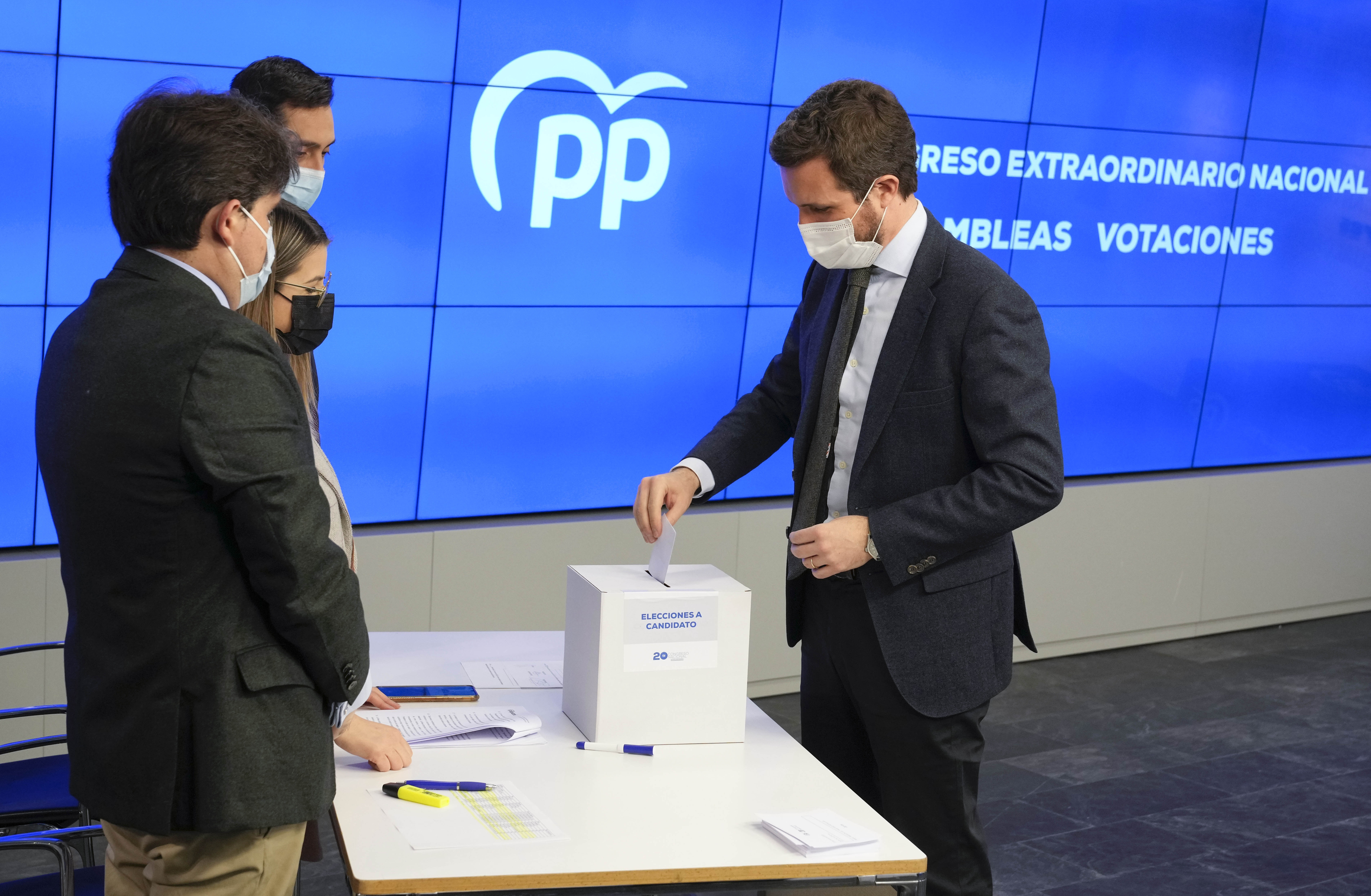 Pablo Casado participa en la votacin para elegir a su sucesor en el cargo.
