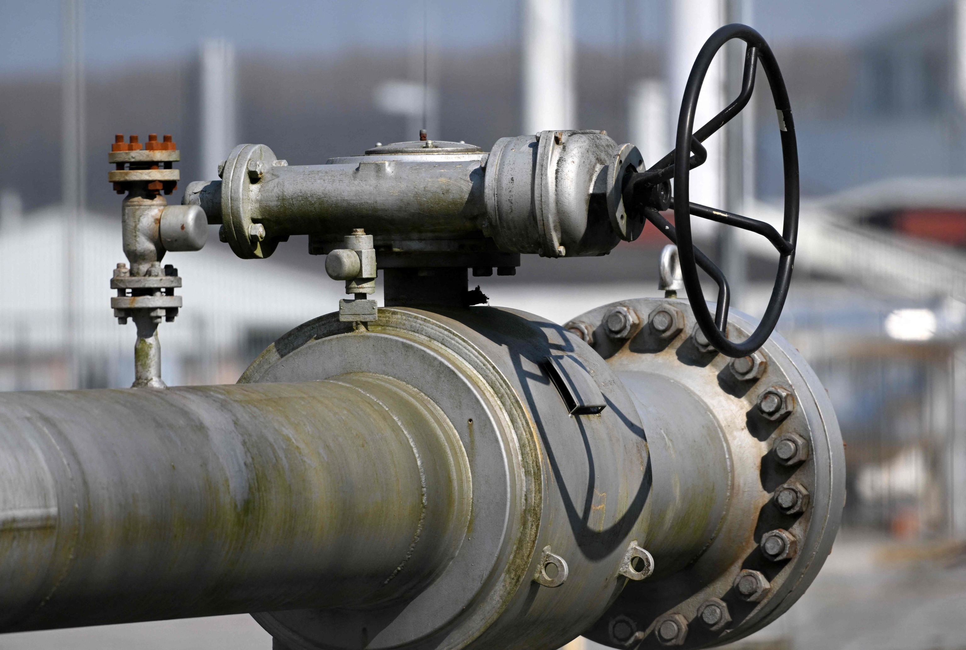 ¿Por qué quiere Rusia cobrar en rublos por el gas?