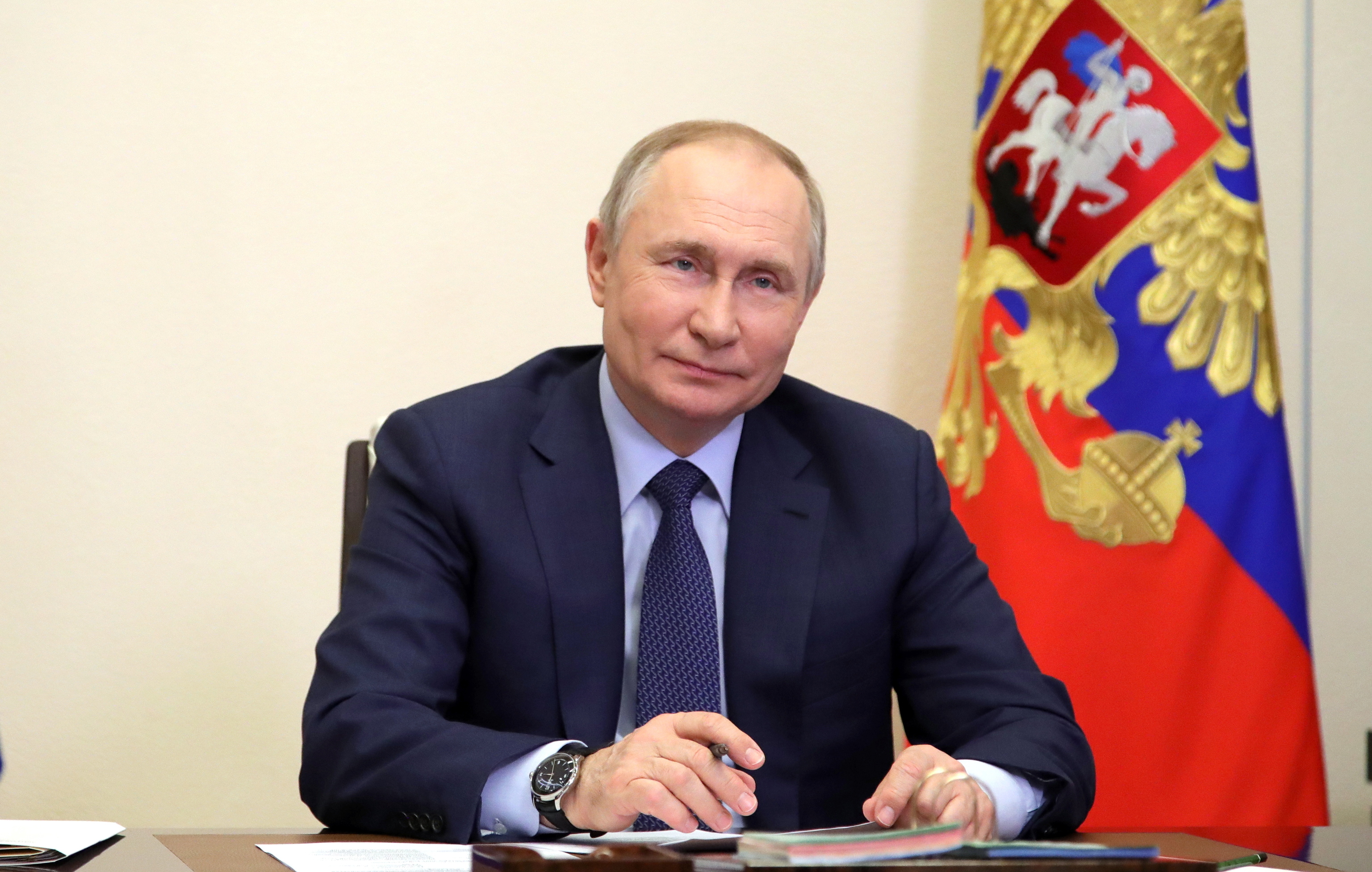 Putin quiere que Occidente le ayude a combatir las sanciones
