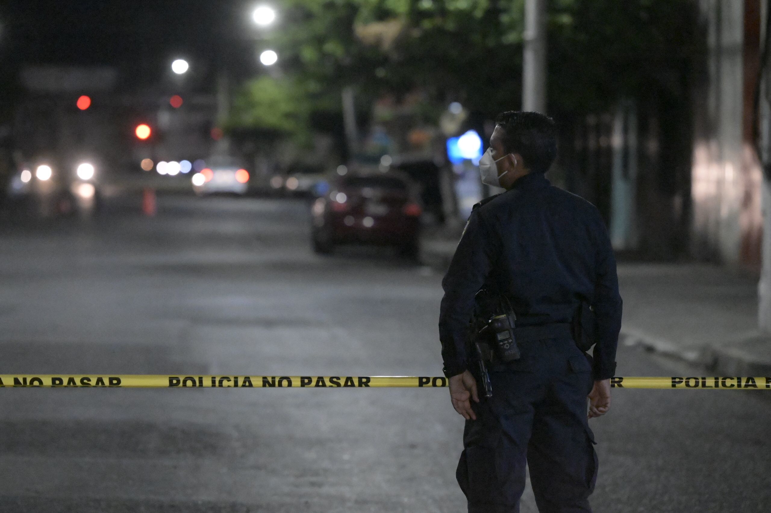 El Salvador decreta el Régimen de Excepción y suspende derechos ante la ola de 62 homicidios en un solo día: «Los pandilleros no saben lo que les espera»