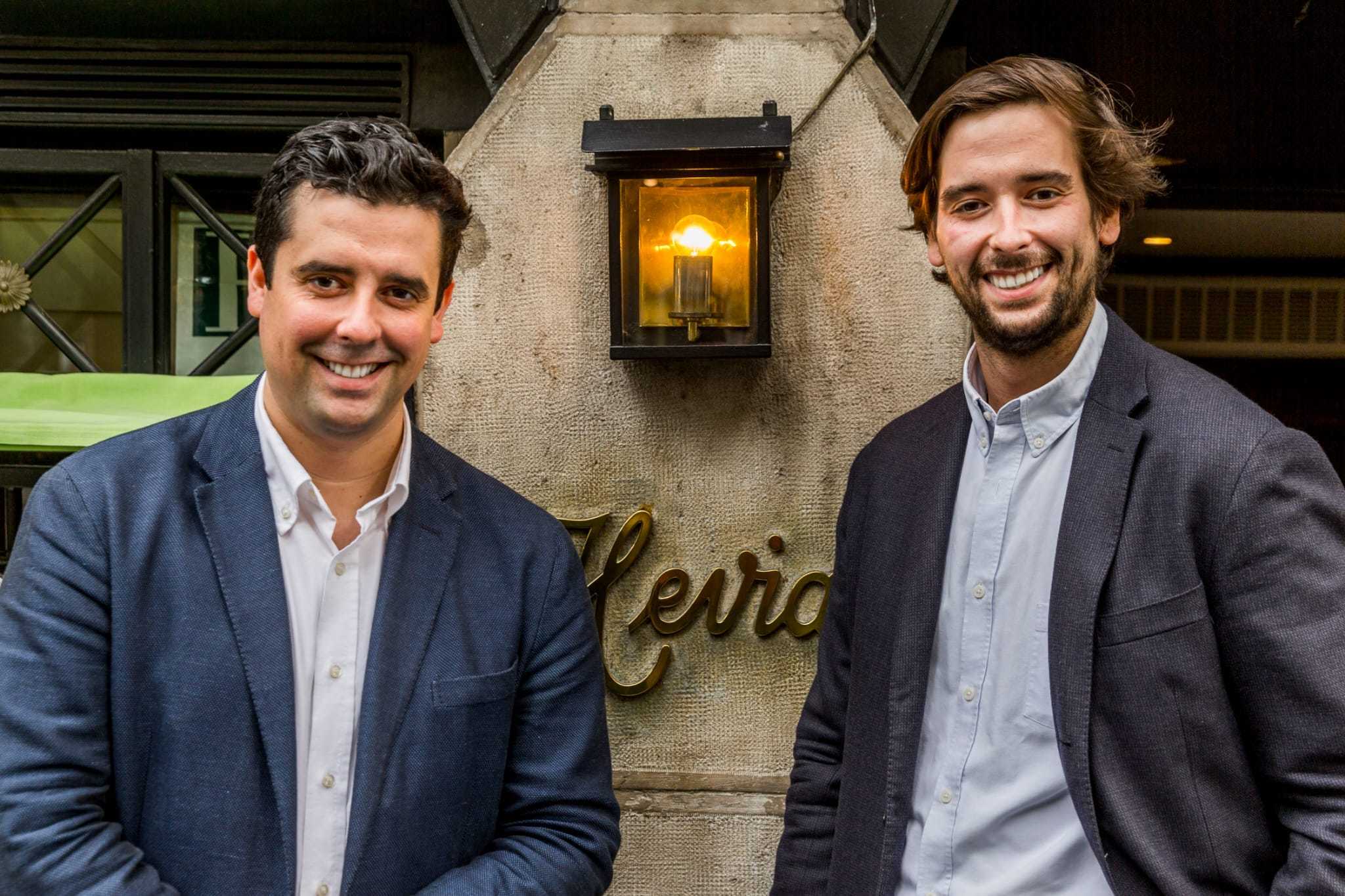 Ismael y Fernando Martn Hevia, en su restaurante Hevia.