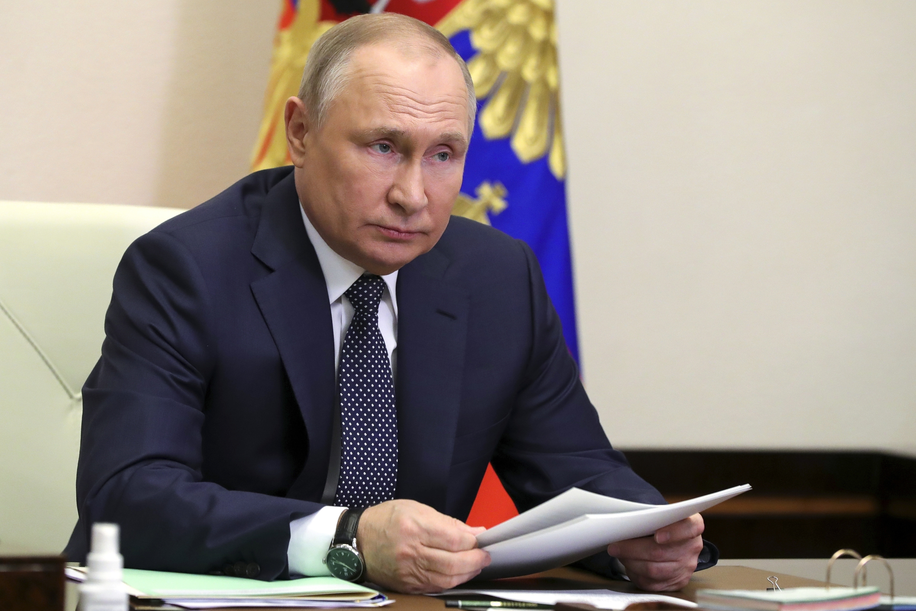 Rusia exige que su gas se pague en rublos y amenaza con cerrar el grifo a Europa desde el viernes: «No haremos obras de caridad»