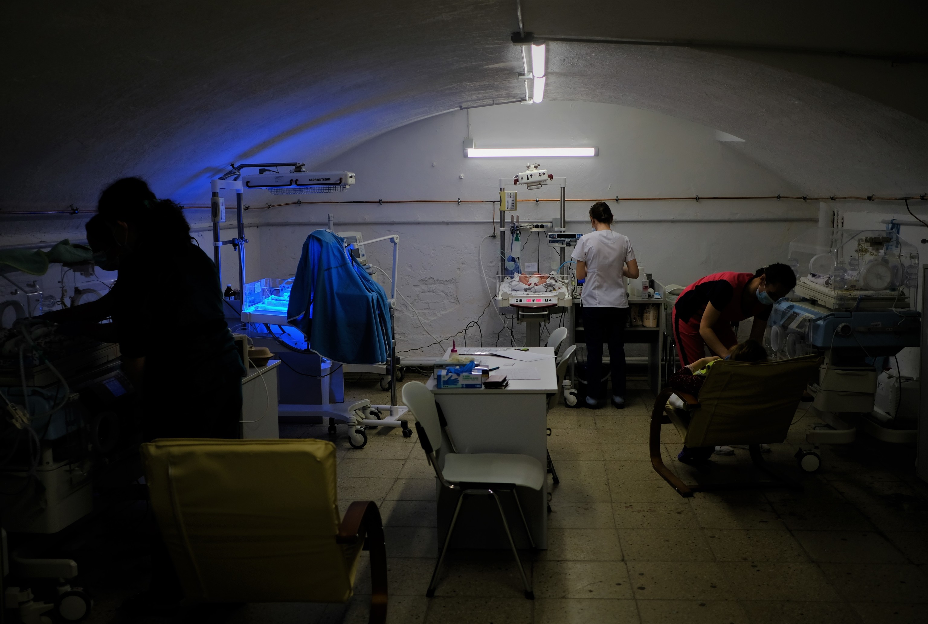 Maternidad de Unicef en un sótano del hospital regional de Leópolis.