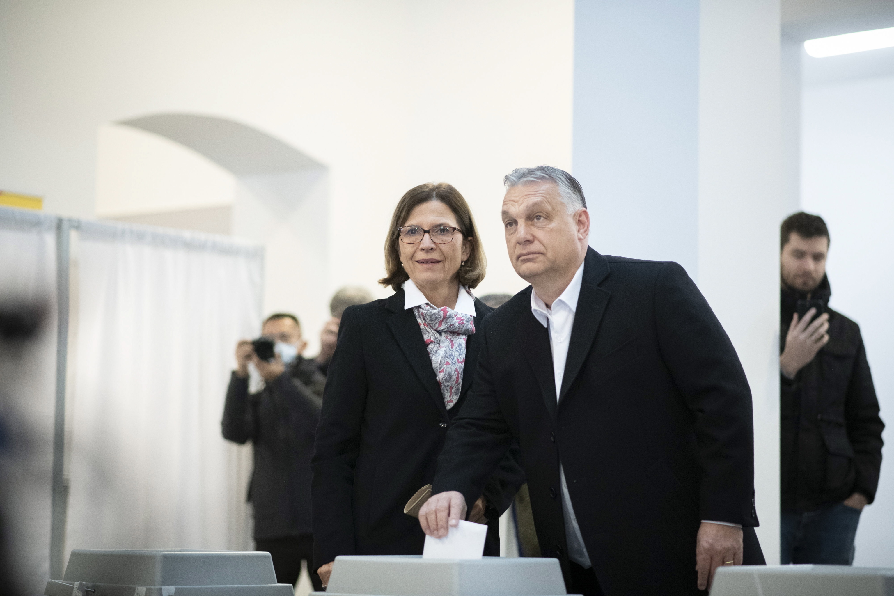 Viktor Orban se alza con la victoria electoral en Hungría