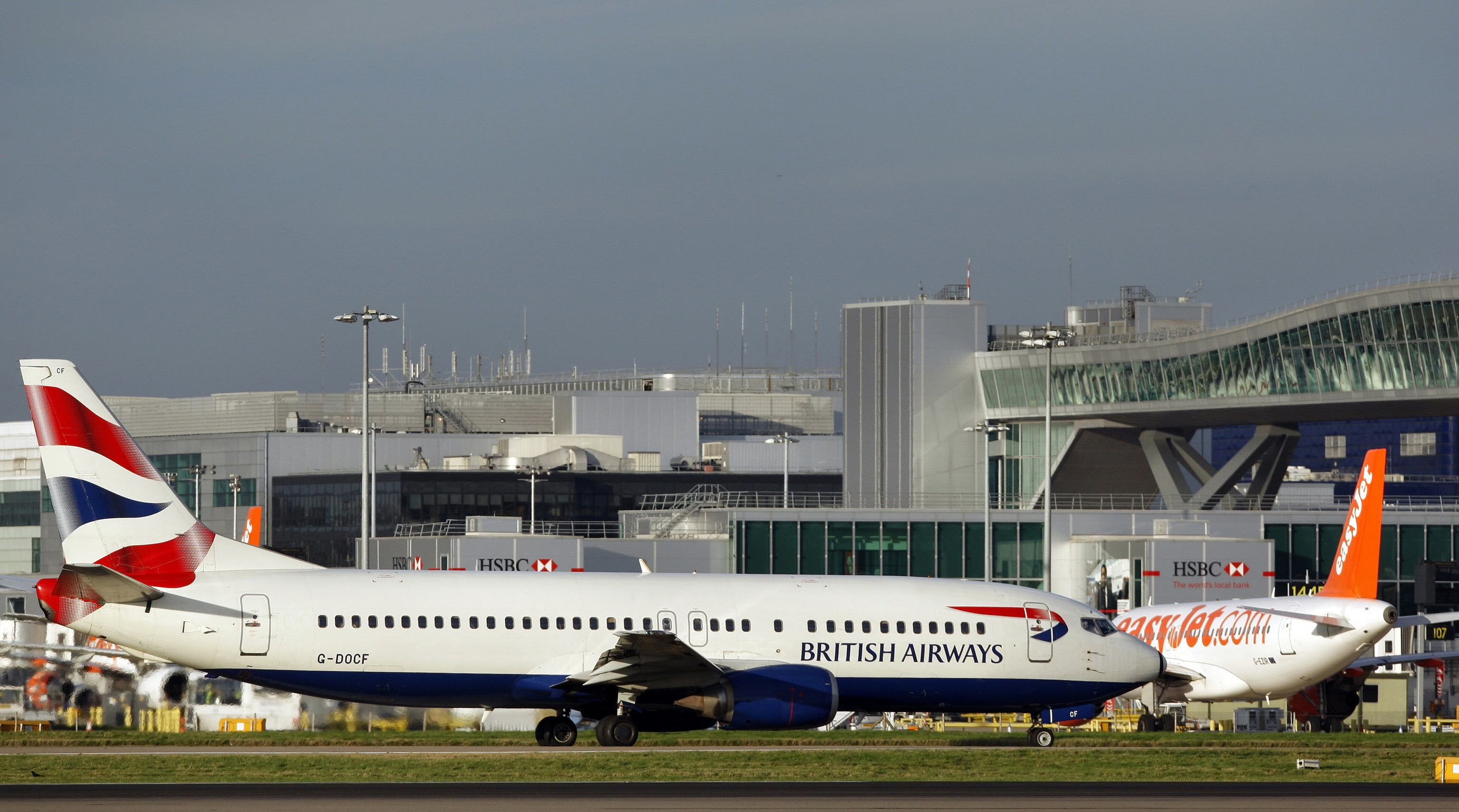 Easyjet y British Airways anulan cientos de vuelos por casos de Covid entre los empleados
