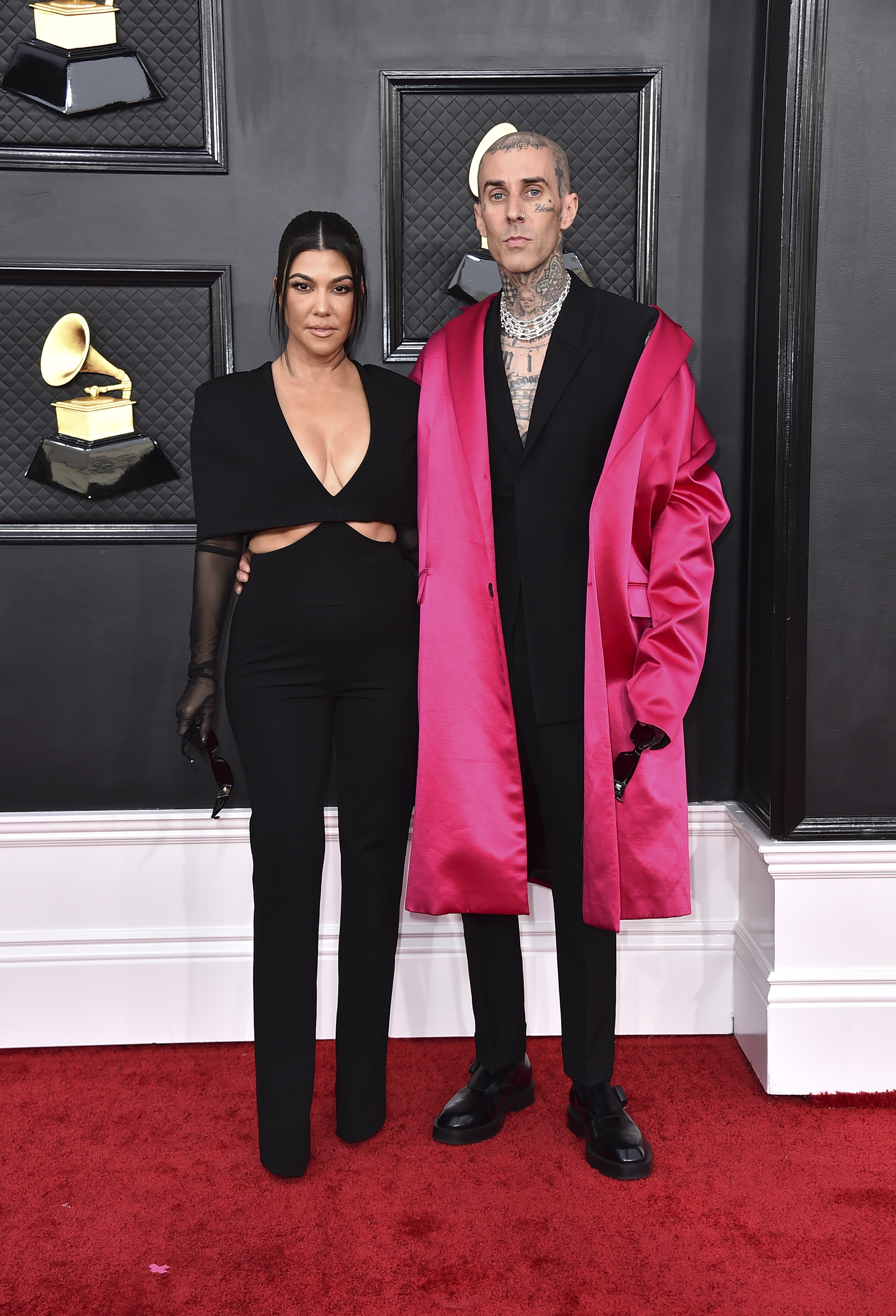 Kourtney Kardashian y Travis Baker, en la gala de los Grammy, poco antes de su boda.