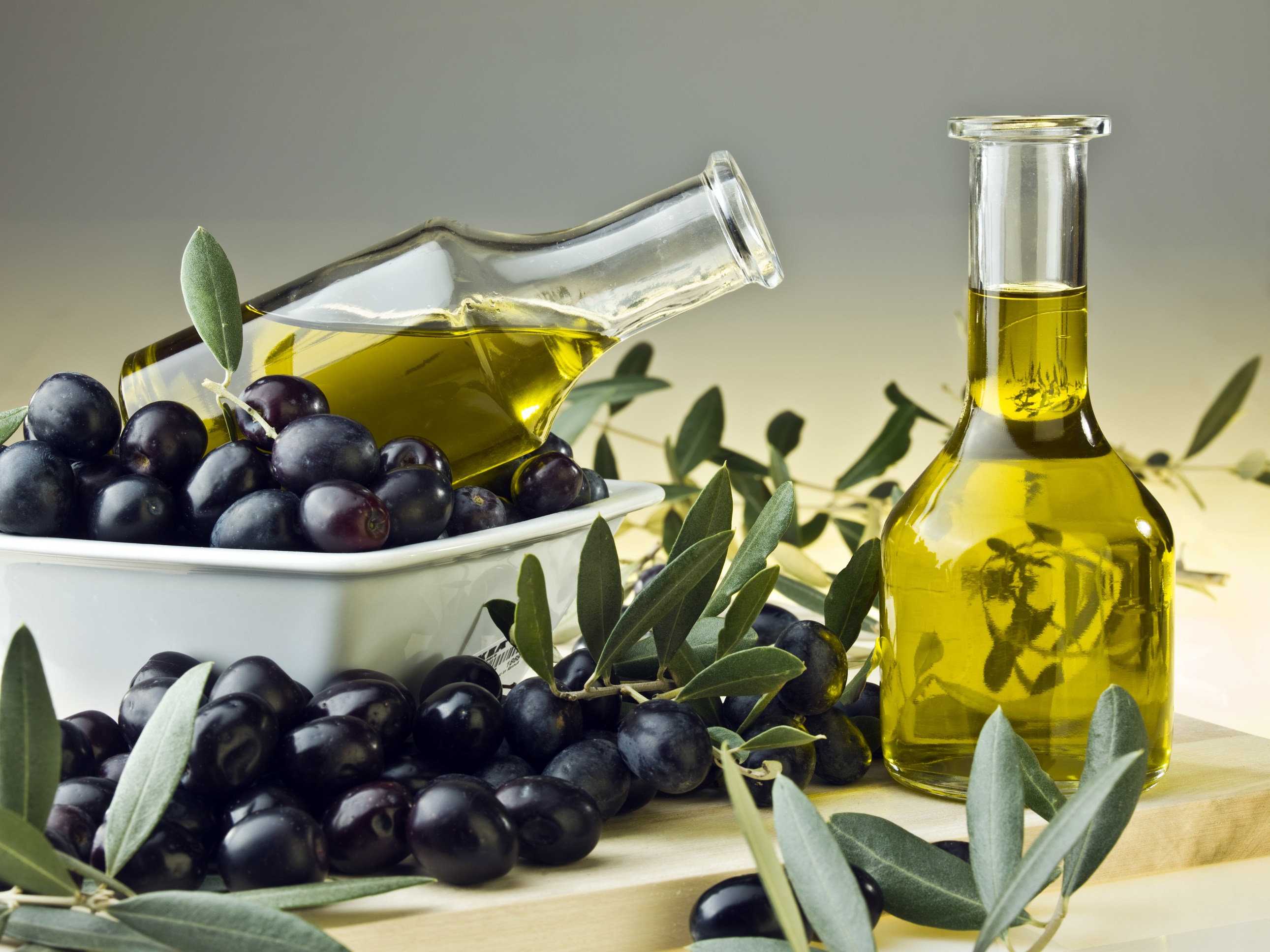 Alertan de la venta de aceite de oliva sin trazabilidad en Murcia y otras tres regiones